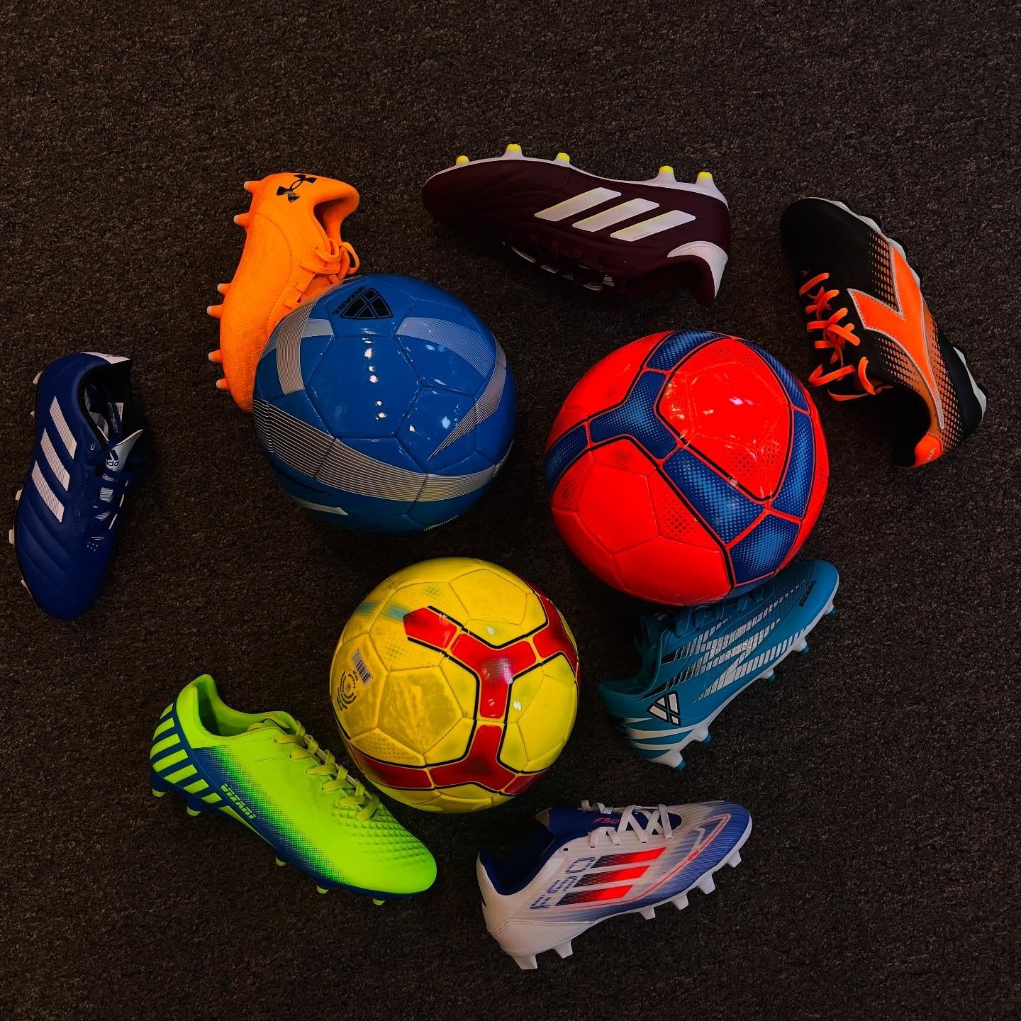 Shop summer soccer gear at Sneakers Plus Flemington, NJ 📍
Cleats, Futsal, and balls available for all sizes in select models