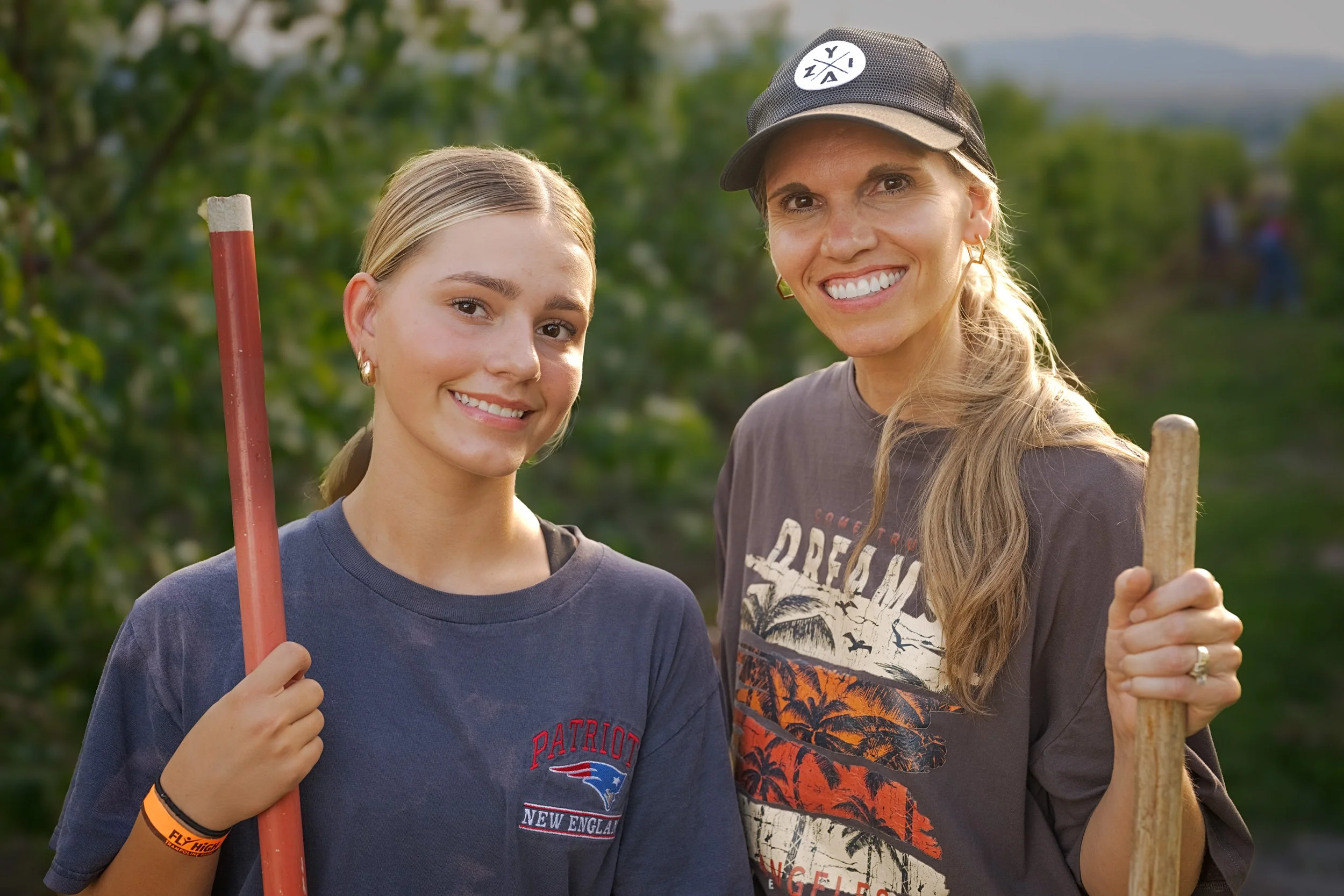 MotherDaughterFWPoplar_1100975.jpg