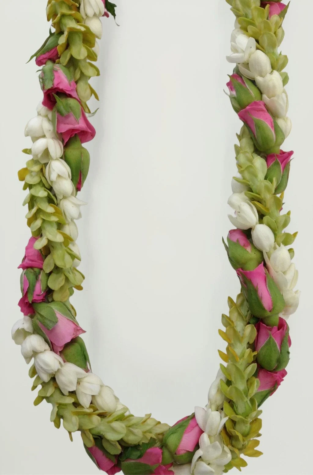 3 Strand Twist
Pikake-Pakalana-Mini Roses