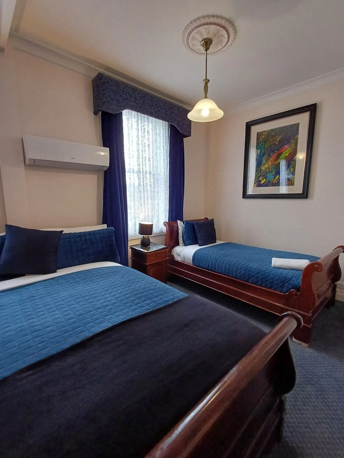 Places to Stay in Launceston | ART Hotel on York | Hotel room with a queen and single bed