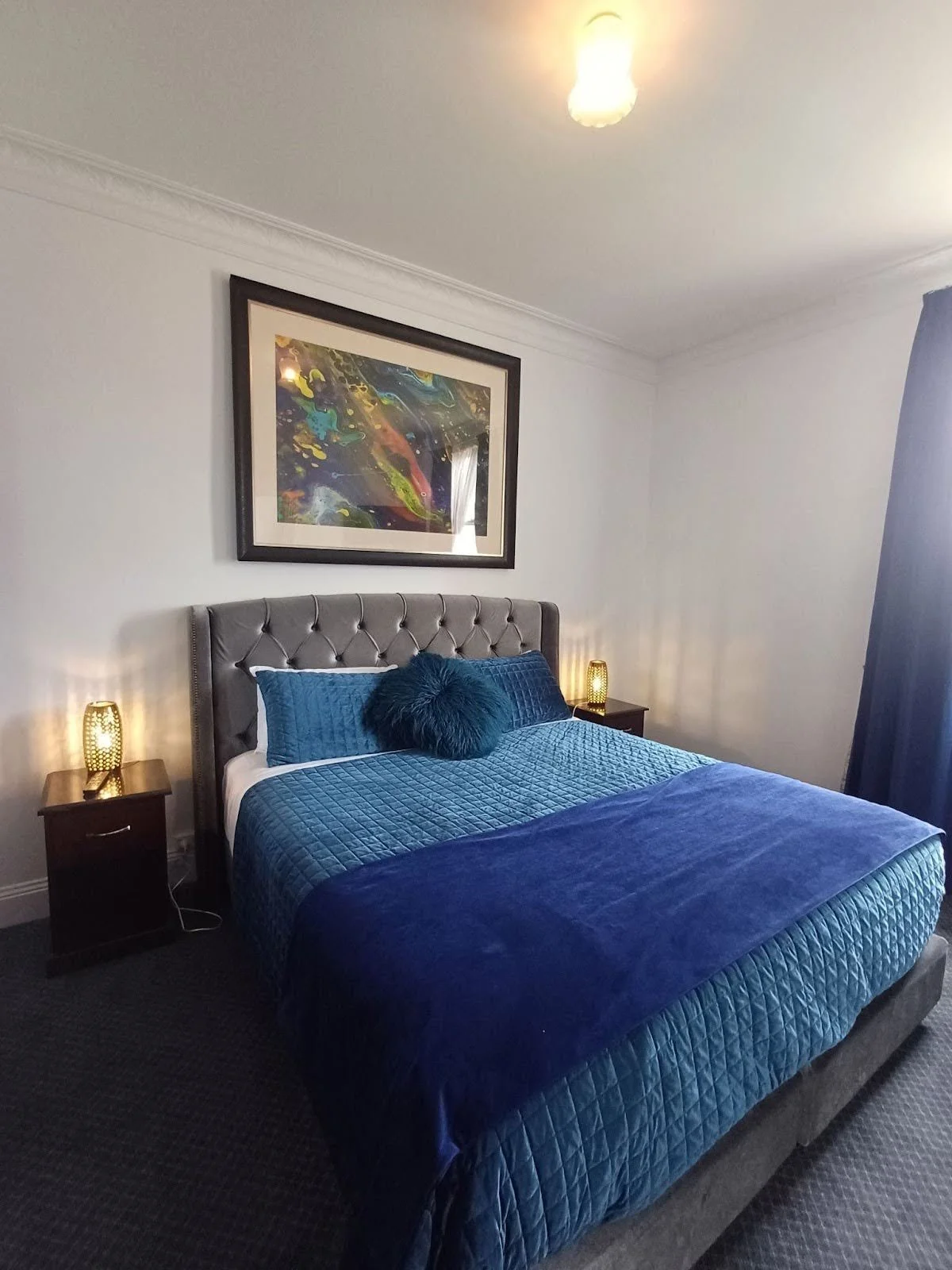Accommodation in Launceston | ART Hotel on York | King Suite room with king bed