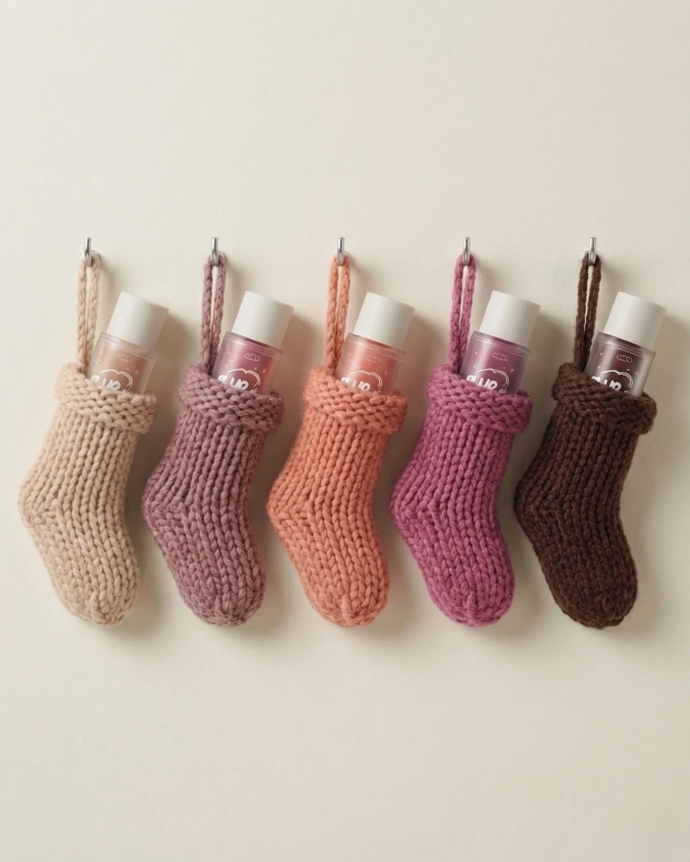 Blup&rsquo;s Over Dew Glowy Tints ready to do be in your stockings 🎄

Happy Holidays,
Corekive Team 🤍

#miniproducts #christmasstocking #happyholidays #kbeauty #liptint