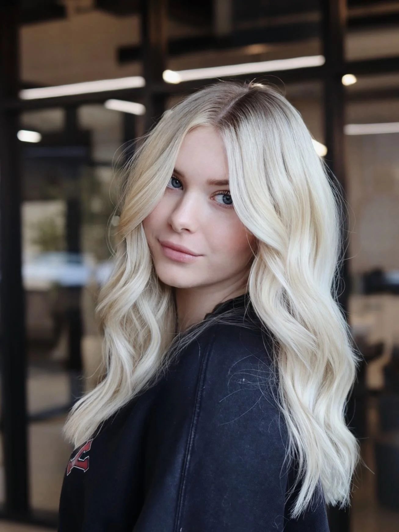 SHE IS THE MOMENT ✨

Living for this custom blonde by @amber.manestyling. 

What&rsquo;s the best thing about this transformation? She won&rsquo;t have harsh lines when the blonde grows out. 

HOW? Here at MANE we strategically place foils and blend 