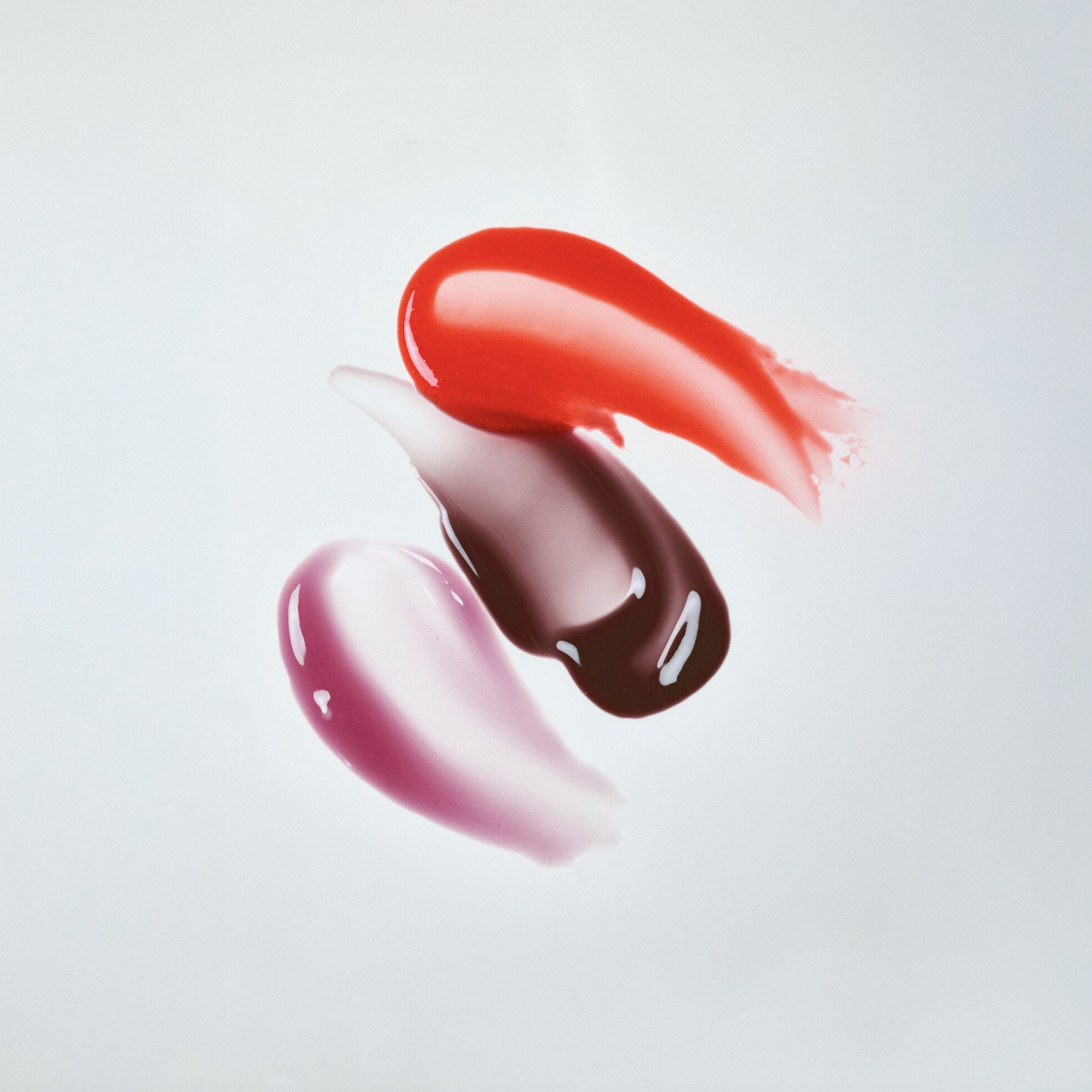 pepper-artists-olivia-crouppen-wet-lip-oil-13.png