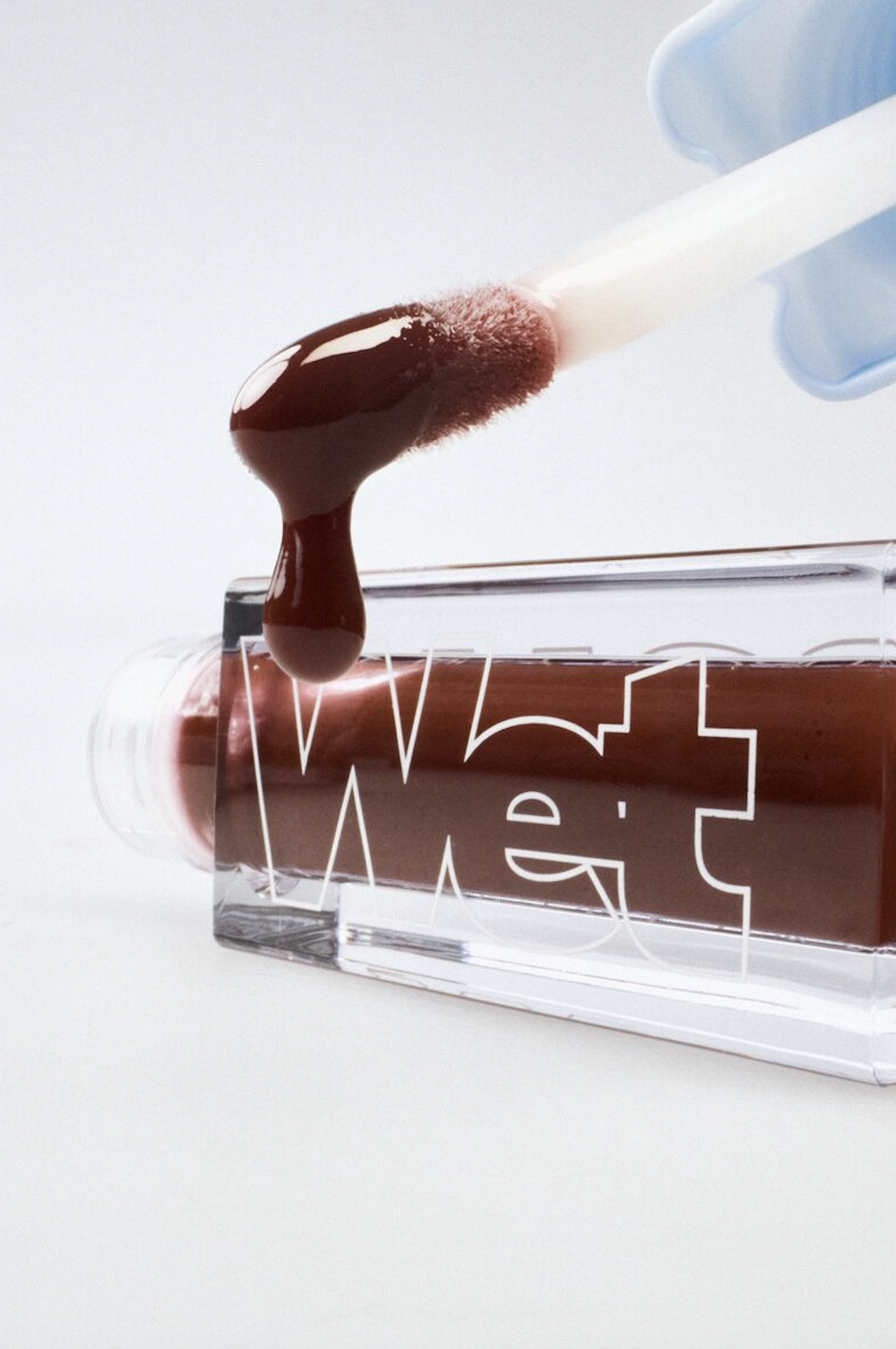 pepper-artists-olivia-crouppen-wet-lip-oil-5.png