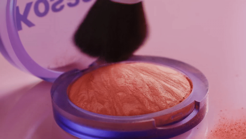 pepper-artists-claire-leahy-kosas-blush-2.gif