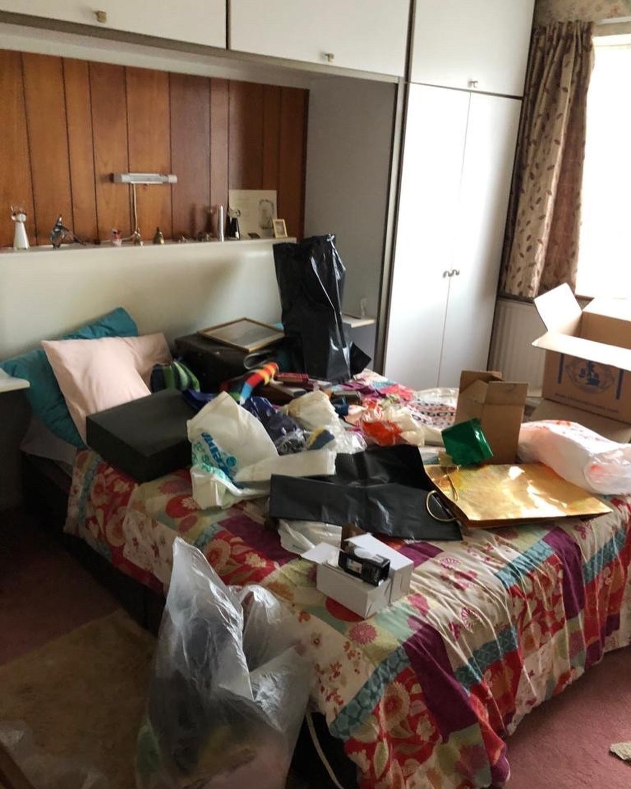 Bedroom clearance 
Before &amp; After 

#bedroomclearance #houseclearance