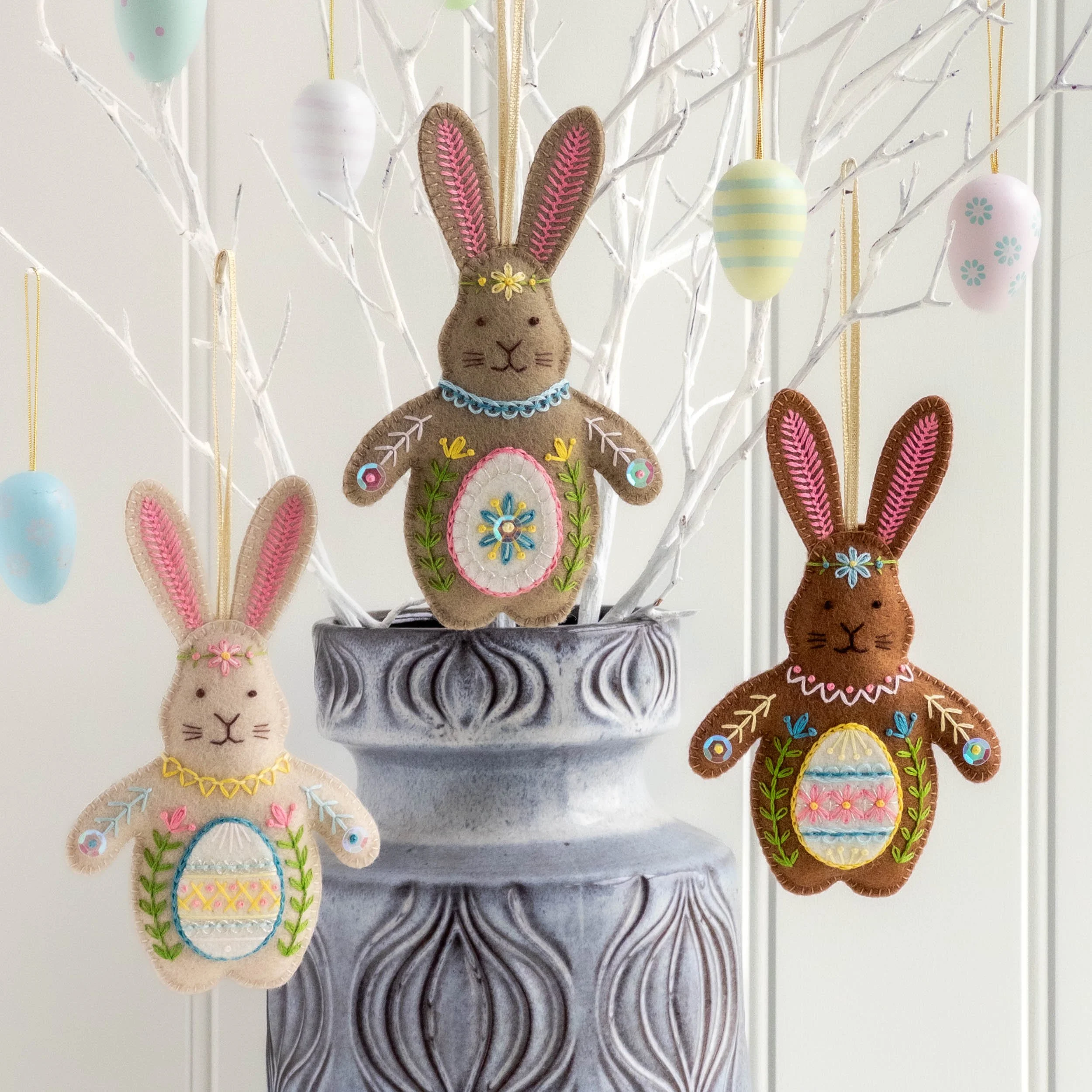 the-hoop-in-hand-embroidered-felt-bunny-hanging-ornaments.jpg