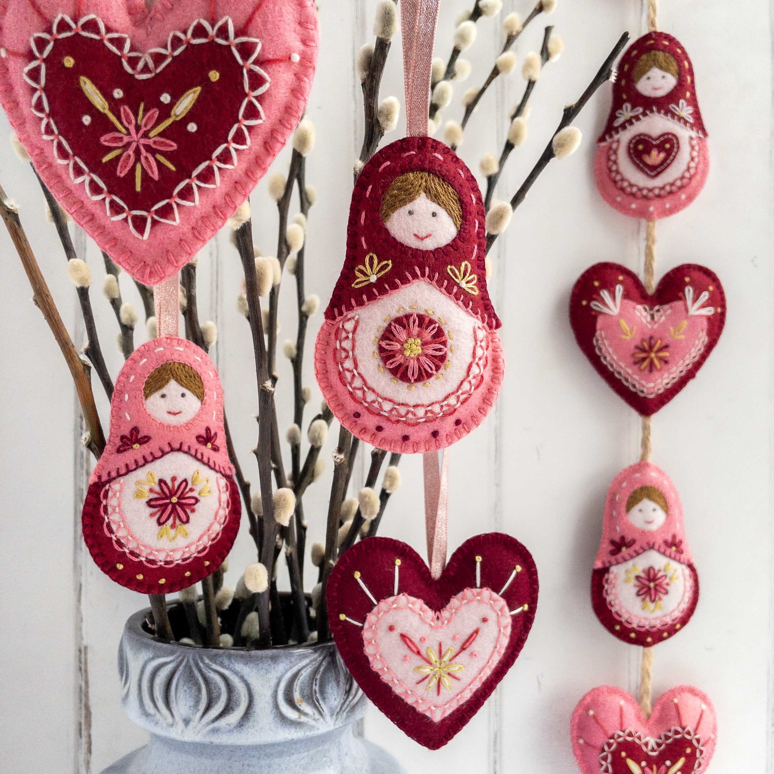 the-hoop-in-hand-embroidered-felt-hearts-and-dolls-pattern-bundle.jpg