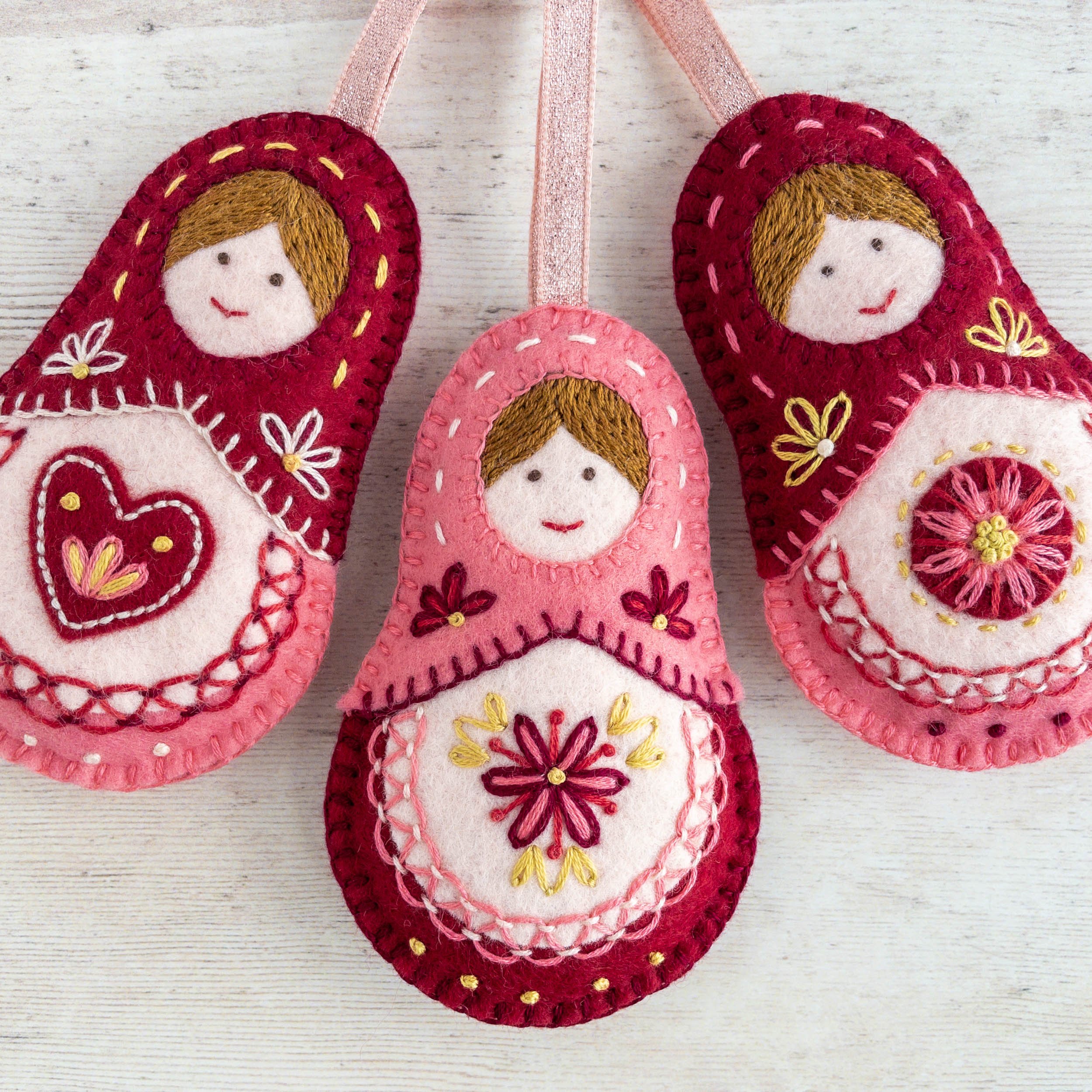 the-hoop-in-hand-embroidered-felt-matryoshka-dolls-pattern.jpg