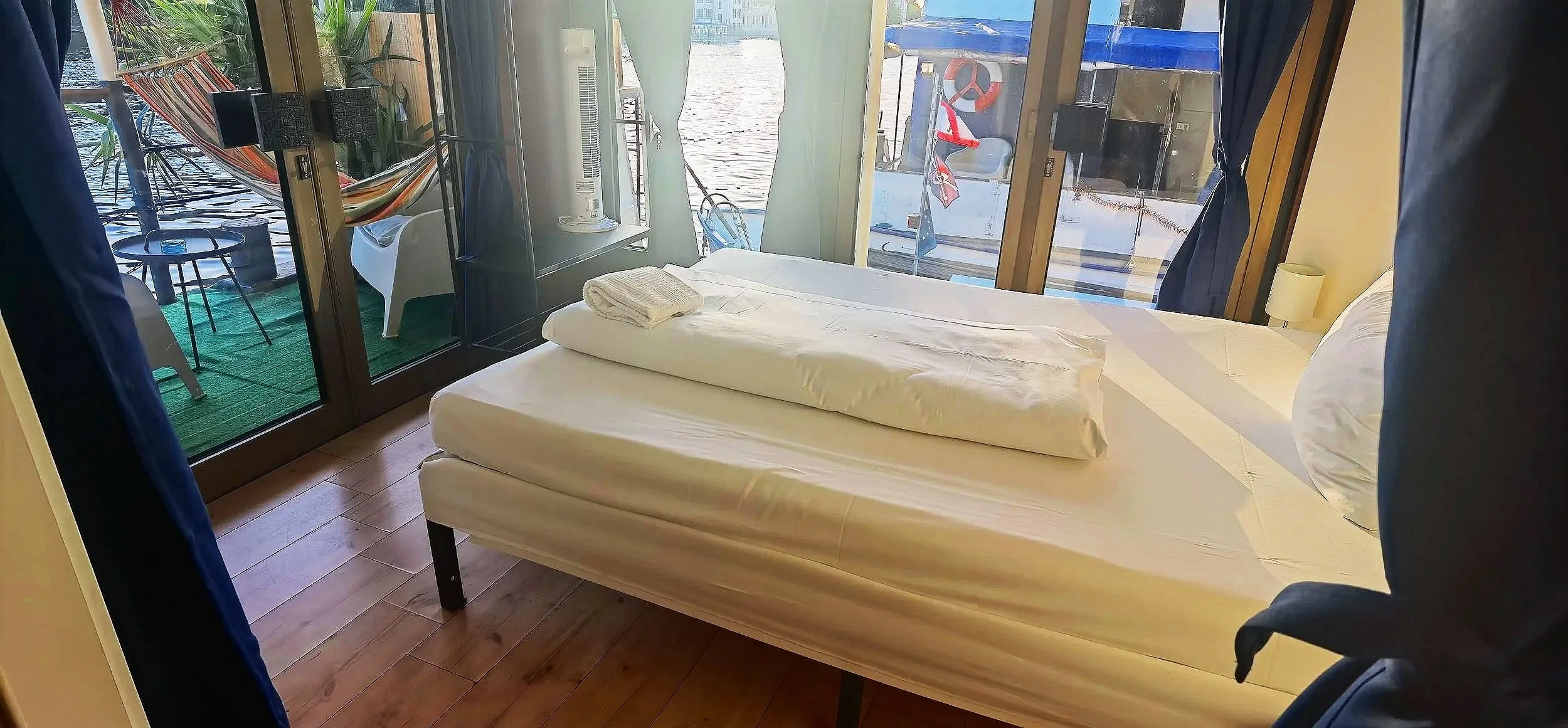 Doppelbett Suite mit Terrasse