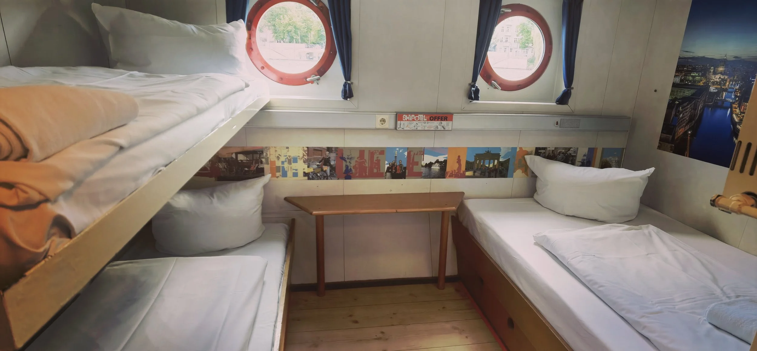 Eastern 2te Klasse Kategorie single, double, 3bed, 4bed cabin 10 of 11.jpg