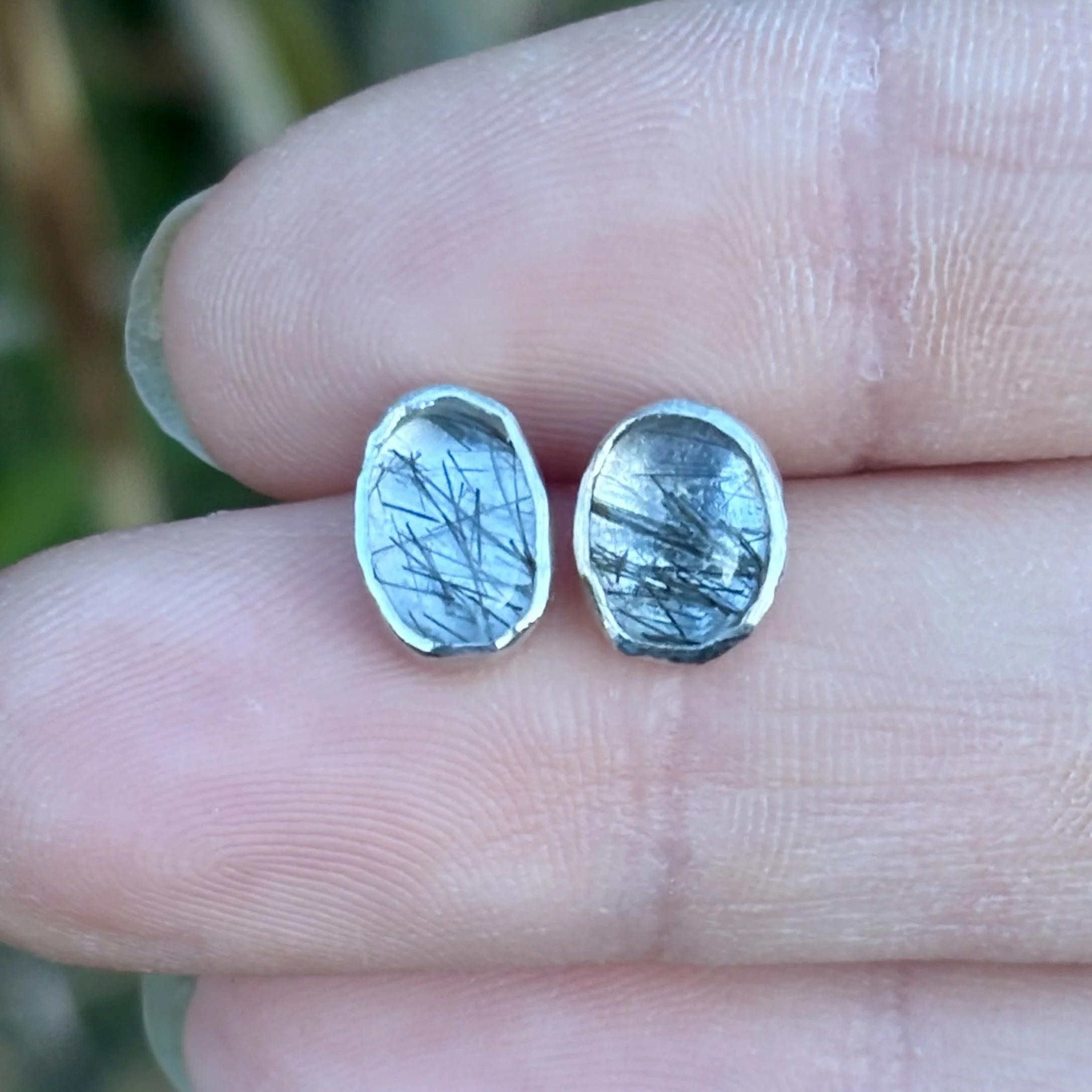 ⚫ Black Tourmalinated Quartz Stud Earrings
