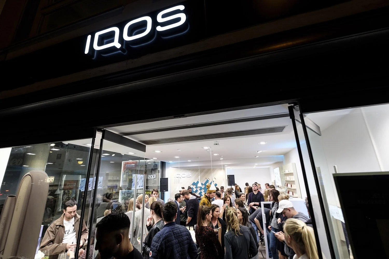iqos-leopold-147-pixpa-1200px-70-event.jpg