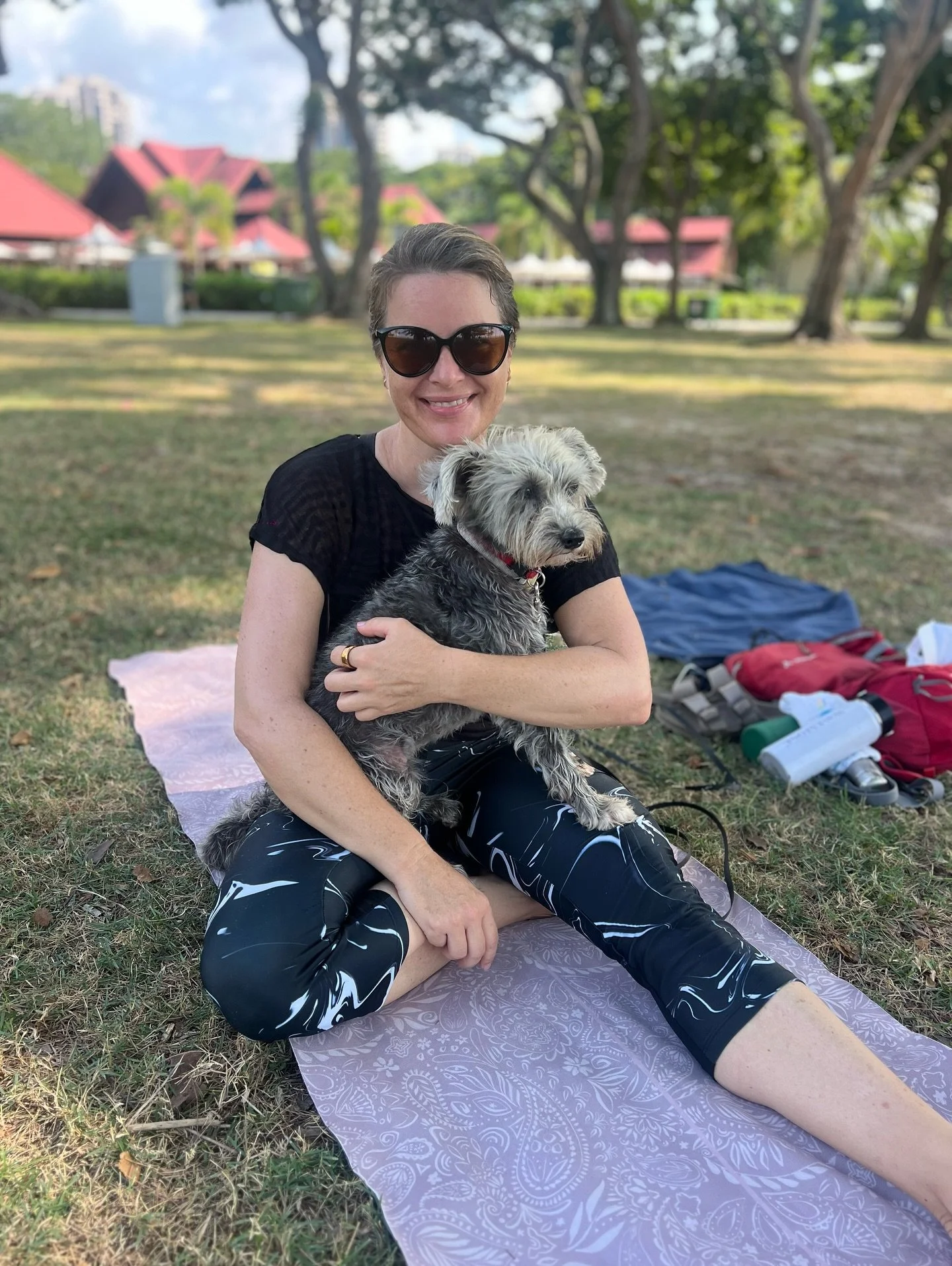 Feel Balanced Saturday 9am
Lovely morning ladies! Anyone who knows me knows I&rsquo;m obsessed with 🐶 so really loving the new member of our Tribe! Shes happiest with any lying mat exercises as gets tickles the whole time!