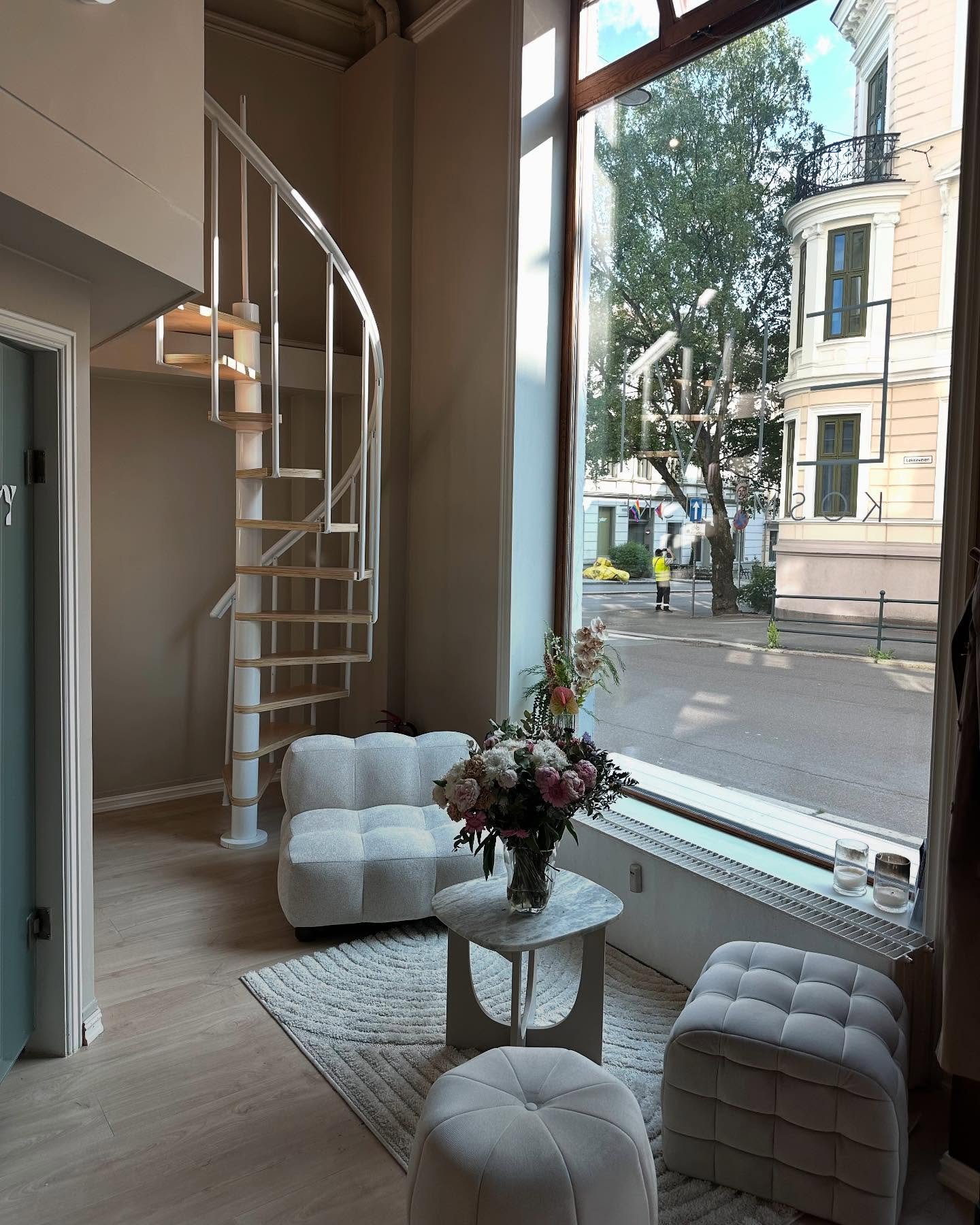 Noen bilder av nye klinikken v&aring;r som er vi er blitt s&aring; glad i🌸