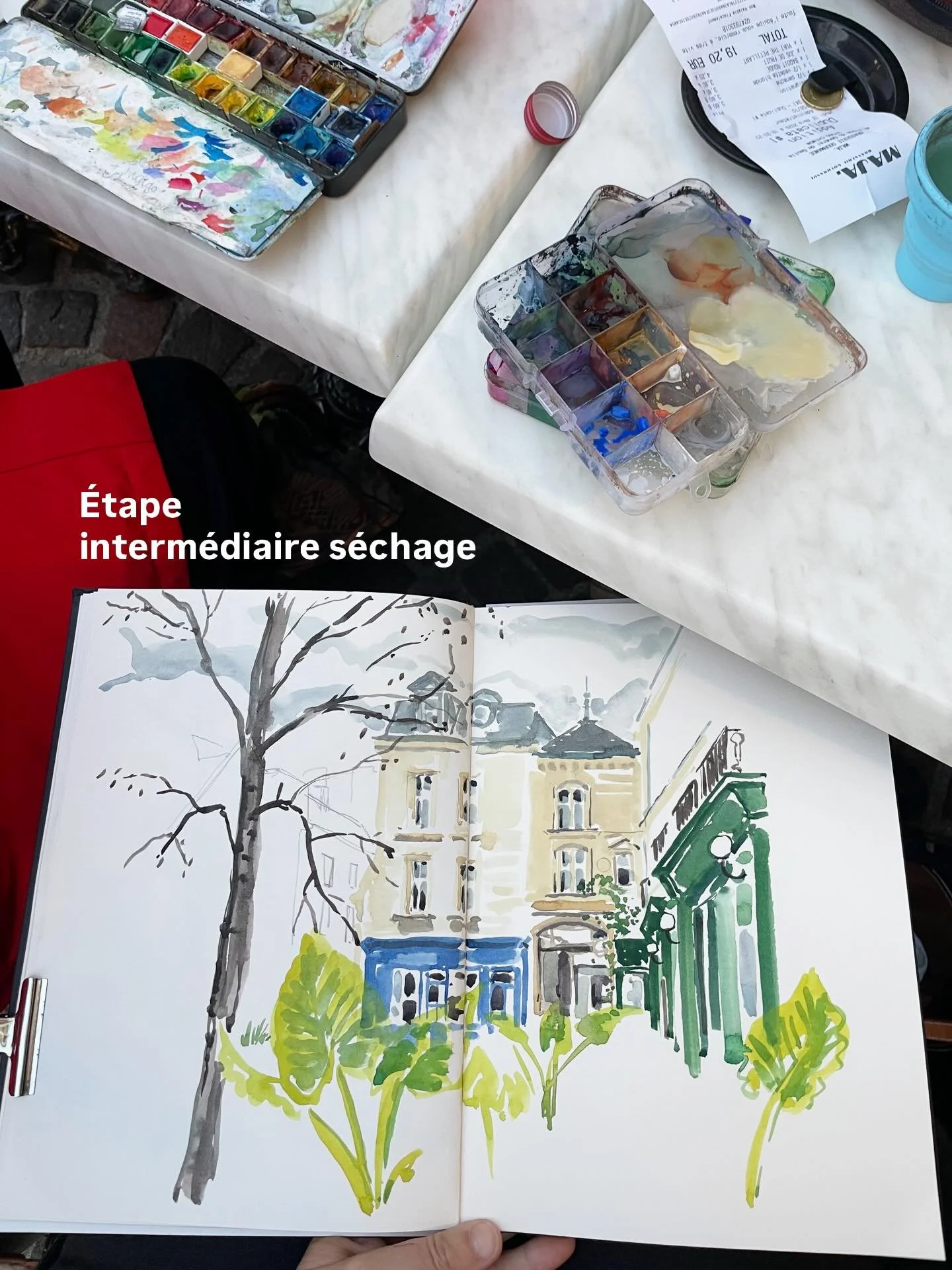 Hier soir, avec les @uskchinon &agrave; la terrasse de la @brasserie.maja 
Une chouette nouvelle adresse &agrave; retenir, accueil vraiment sympa, cadre super joli, chic ET chaleureux. Je n&rsquo;ai pas explor&eacute; la carte mais quelque chose me d