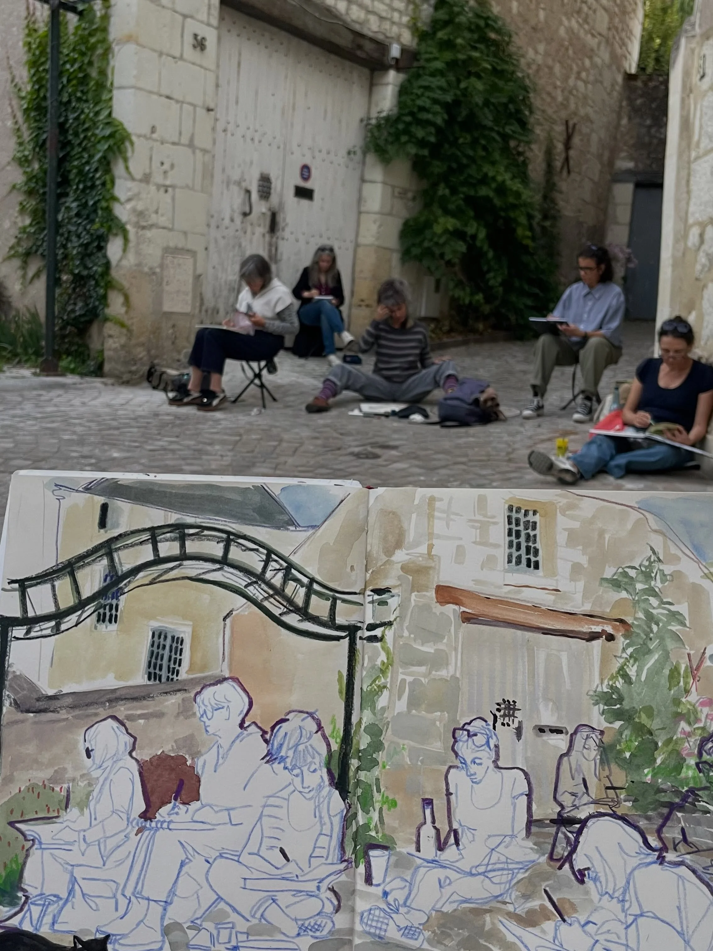 Et si mon dessin d&rsquo;hier avec les @uskchinon cochait la case BEIGE du #colorstober ?