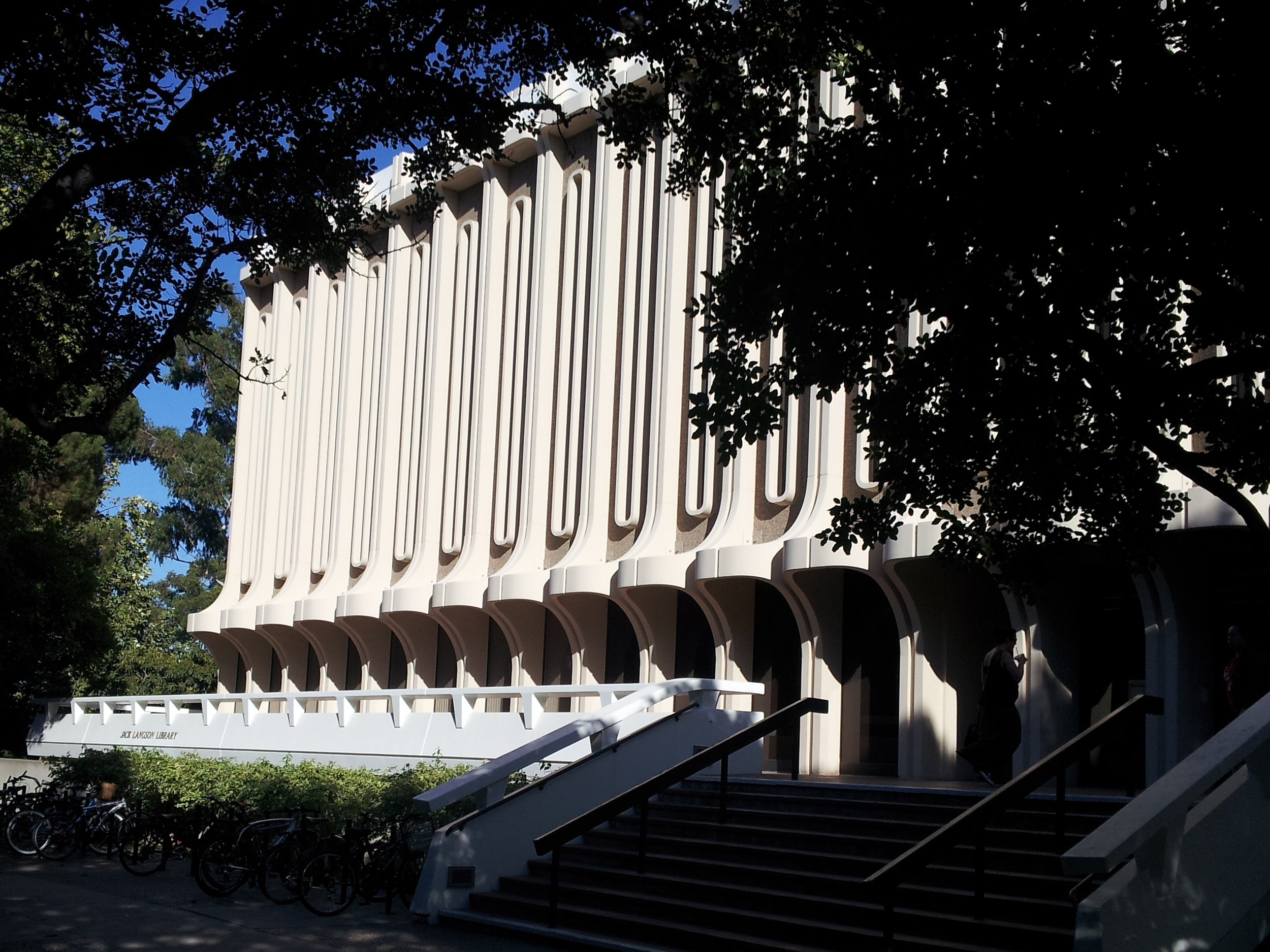 Tour 7: Postwar Bonanza: Alan Hess Loves Orange County