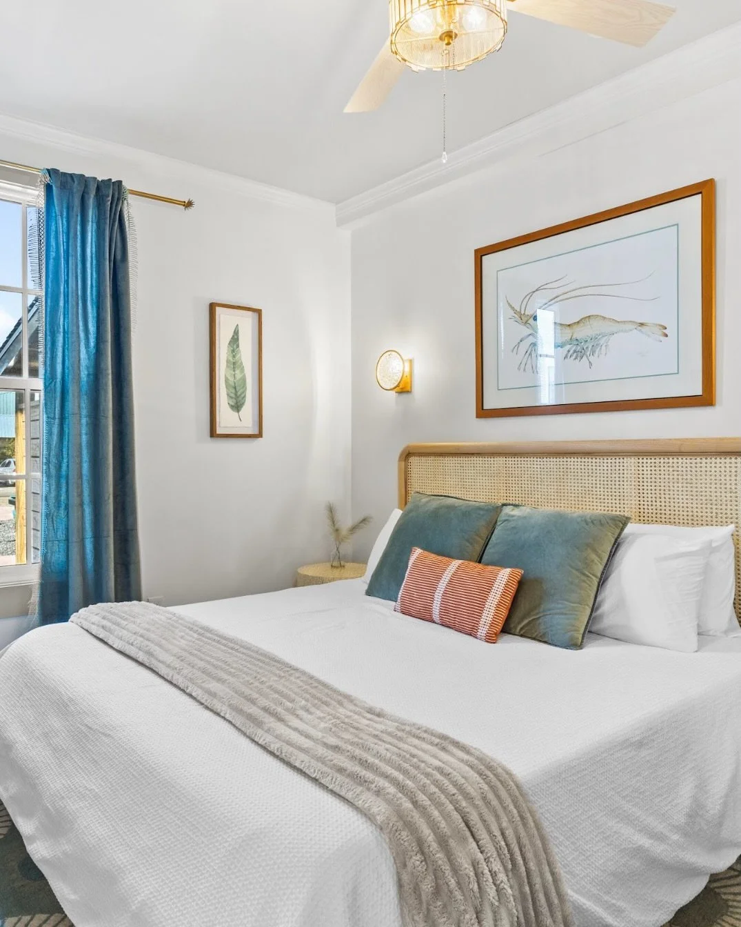 Swipe to read another glowing 5-star review of the Vivian Suite at Old Spanis House in downtown Biloxi! ⭐️⭐️⭐️⭐️⭐️

Want to experience this &rdquo;phenomenal&rdquo; stay for yourself? There are still March weekends available! 😊

#visitbiloxi #visitm