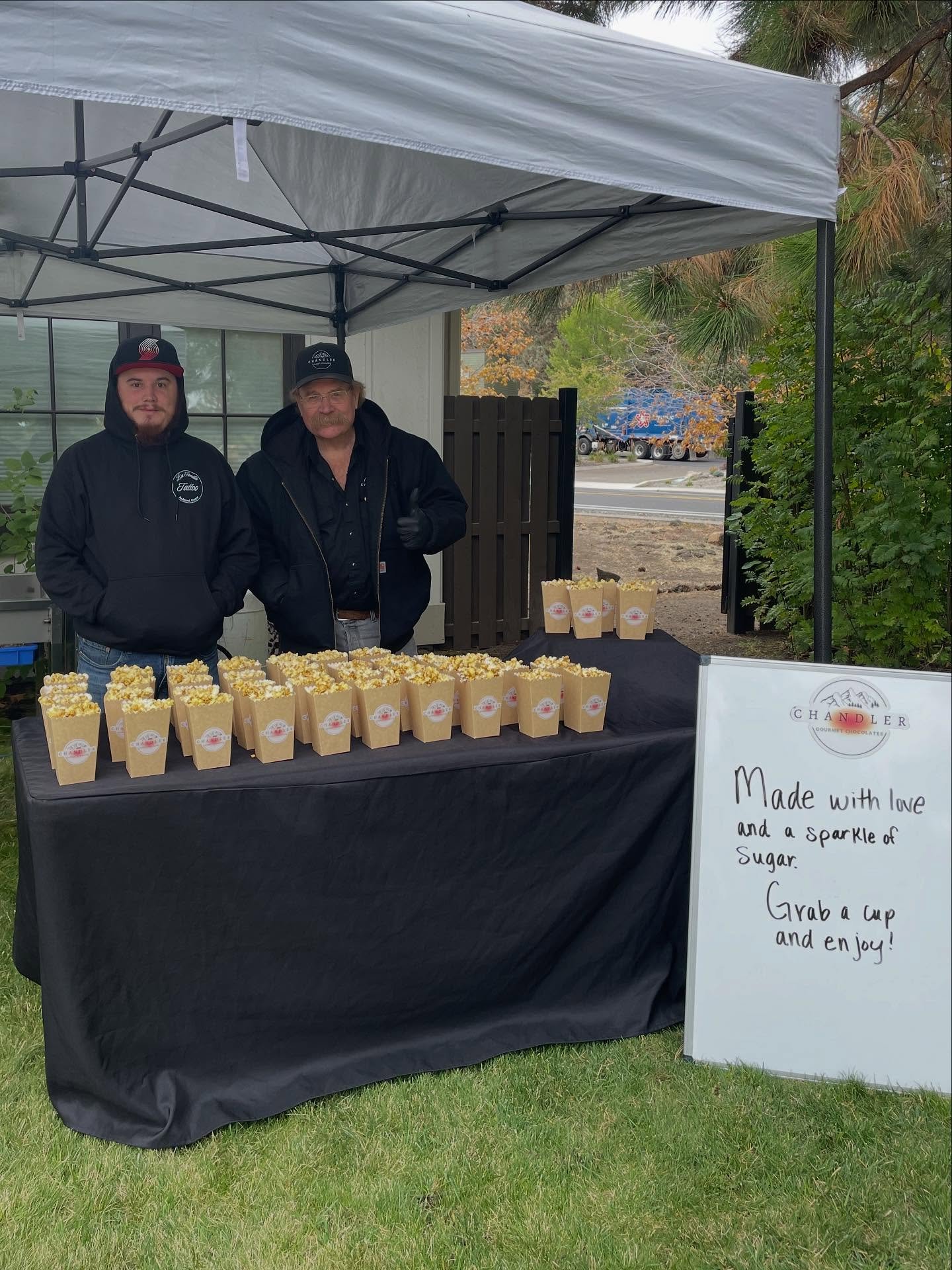 Served up some kettle corn to our local Ronald McDonald House for the Family Appreciation Day. 

#ronaldmcdonaldhouse #kettlecorn #gourmetpopcorn 
#smallbusinessbend #supportinglocal