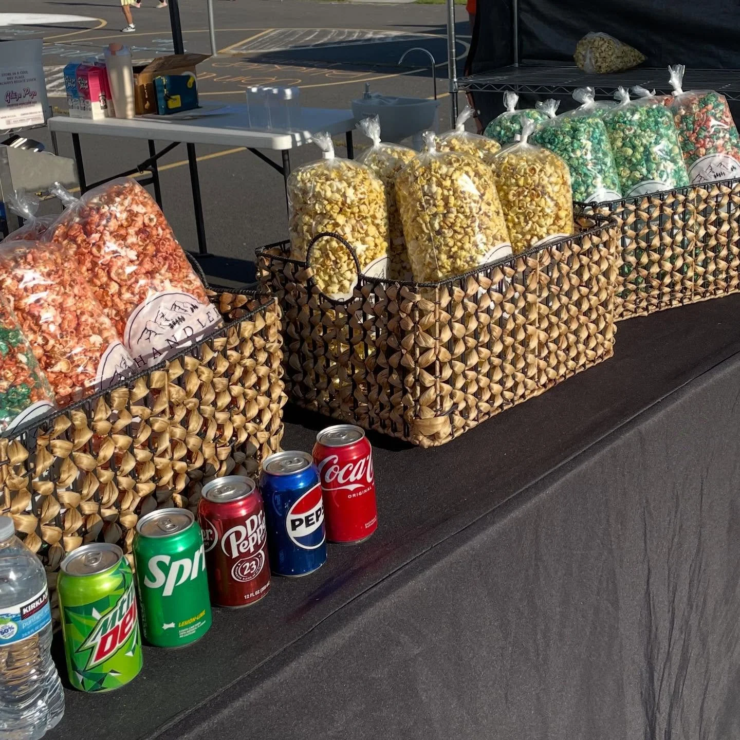 Tonight we had the pleasure of serving the families of R.E. Jewel Elementary for their Family Fiesta Night. It was a blast!  We tried a few new flavors, Blue Raspberry and Cherry and even decided to do a mix bag. Delicious! 

If you have an event tha