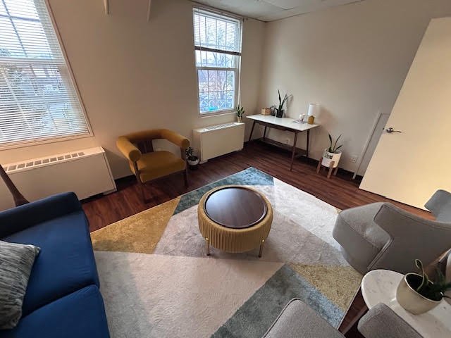 Modern therapy space for rent