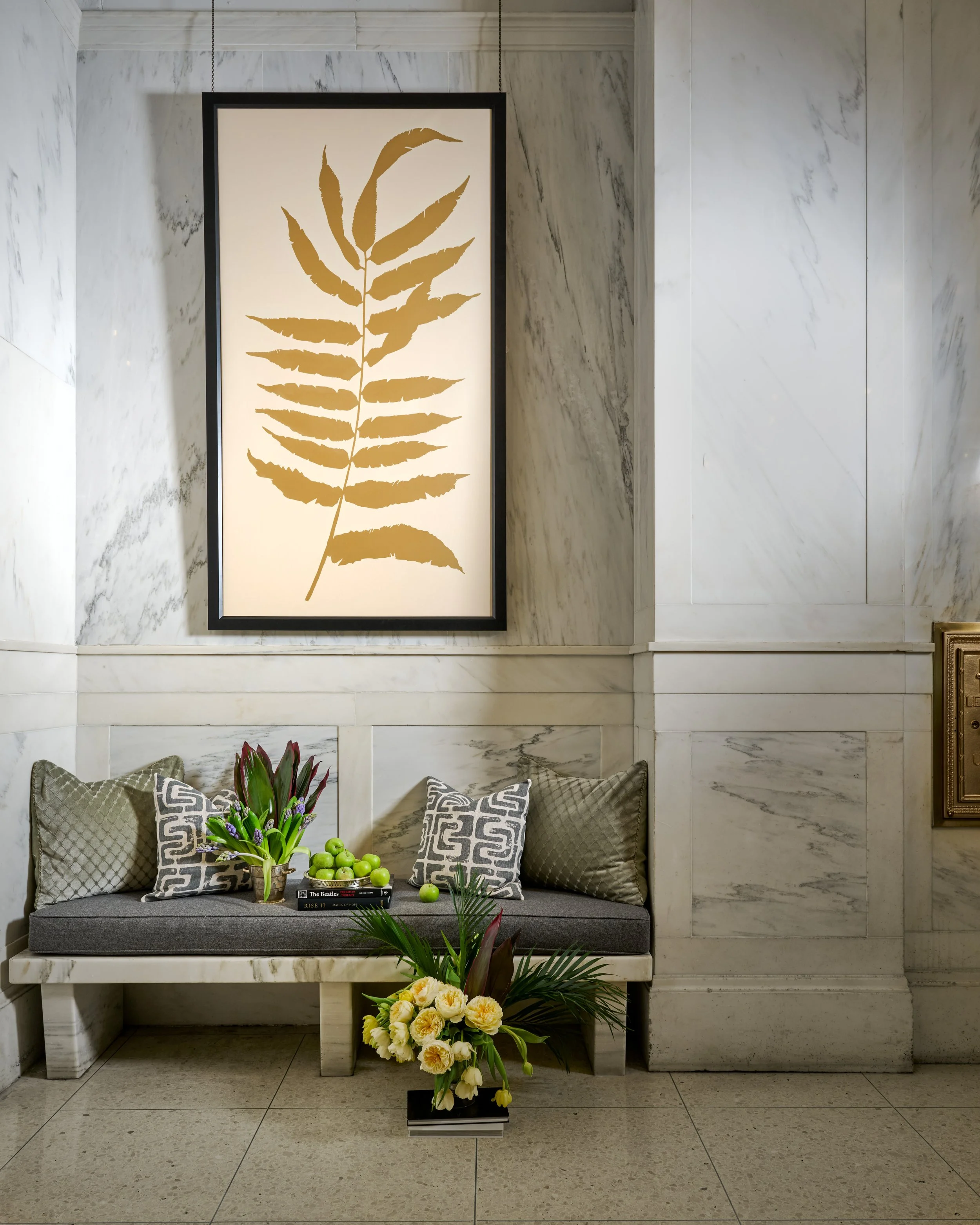 John_Hand_Lobby21657.jpg