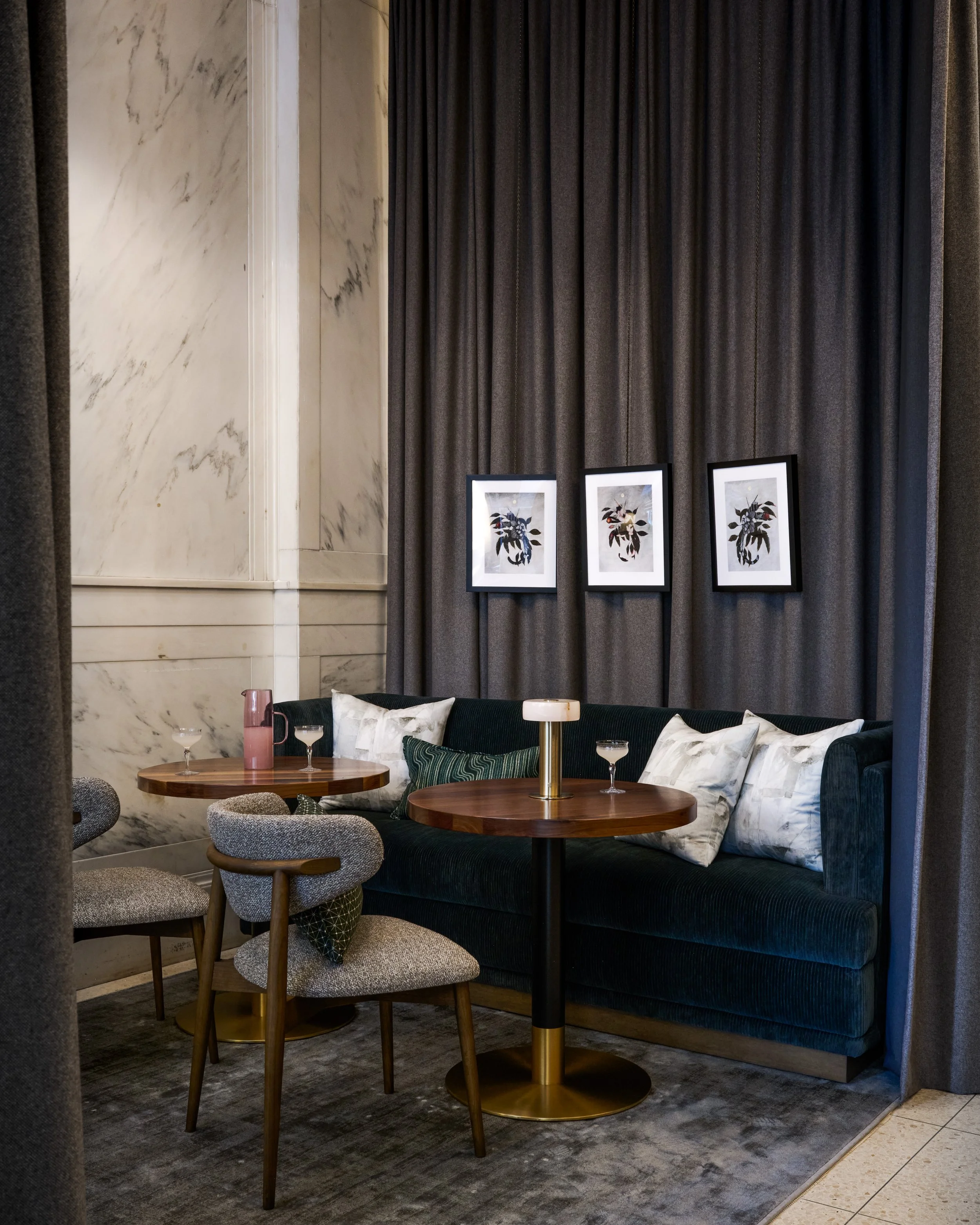 John_Hand_Lobby21636.jpg