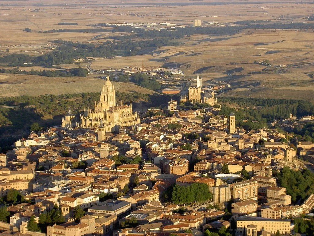Vista-aerea-general-de-Segovia-1024x768.jpg