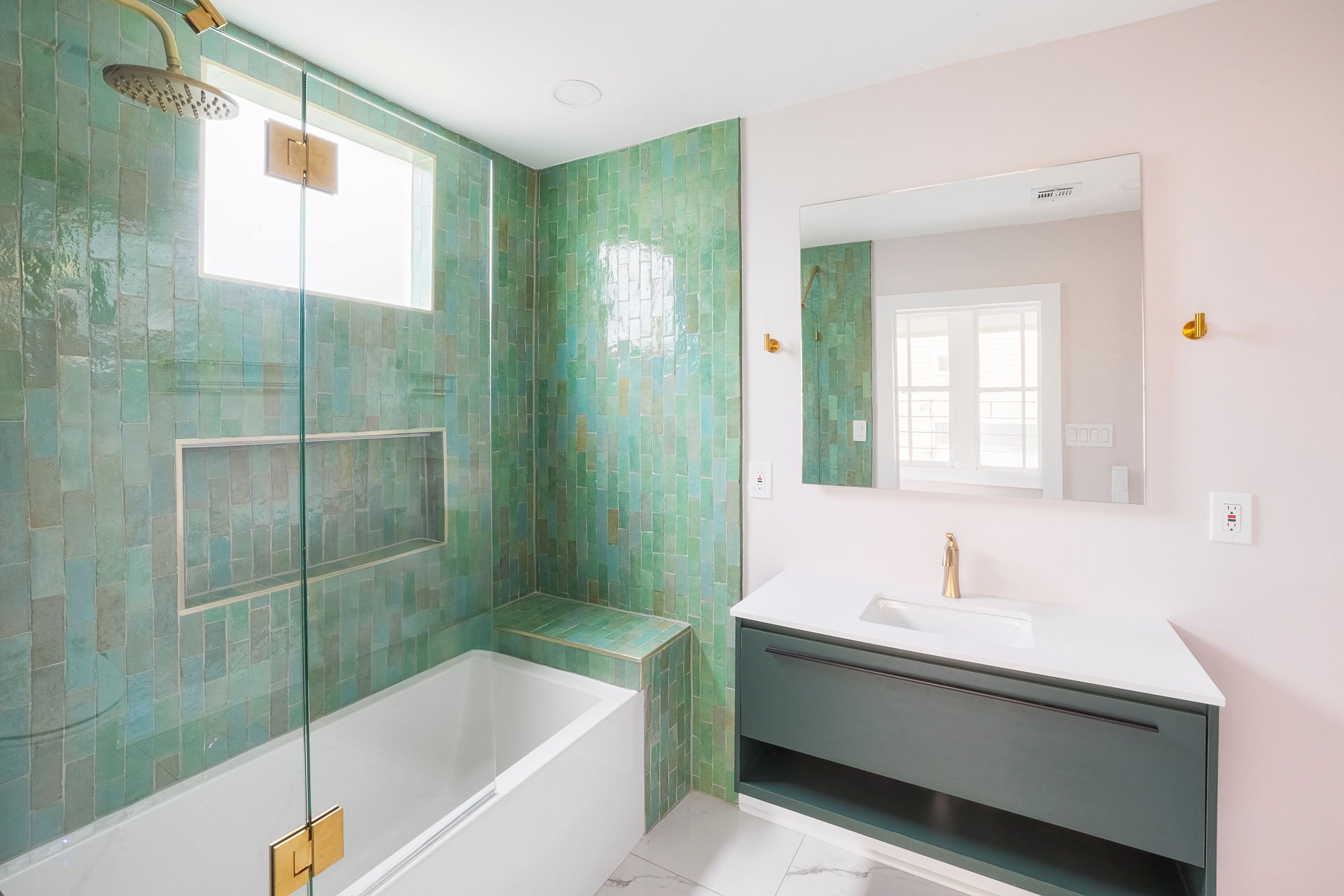 Just another post on our Burgundy St project because we can't get over this transformation! When our clients ask for change, we deliver... 😏

Double threat 🔥 Photography and Consulting: @jessrocco // Rocco Renovation Consulting

#bathroomrenovation