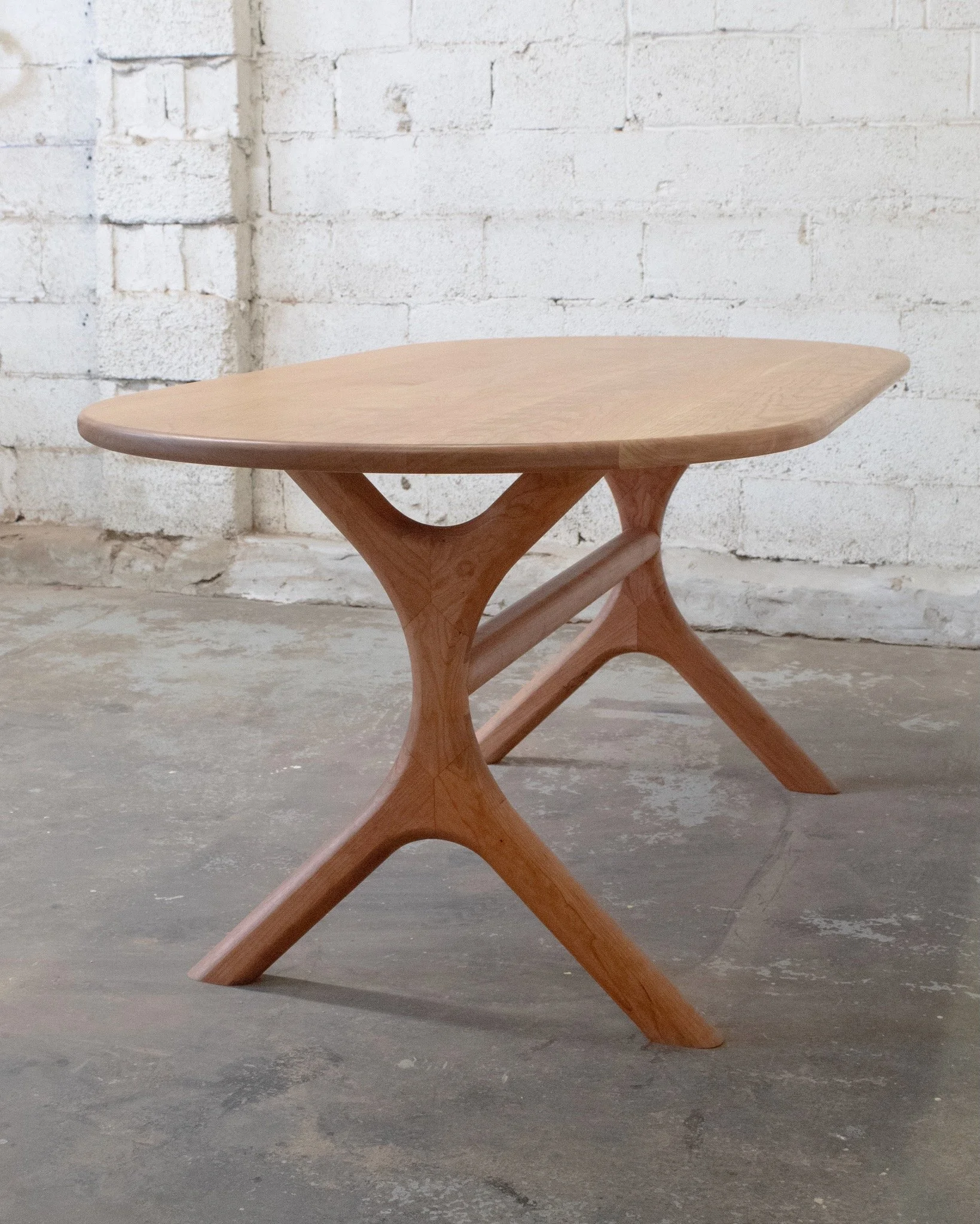 The Complete Guide to Custom Dining Tables