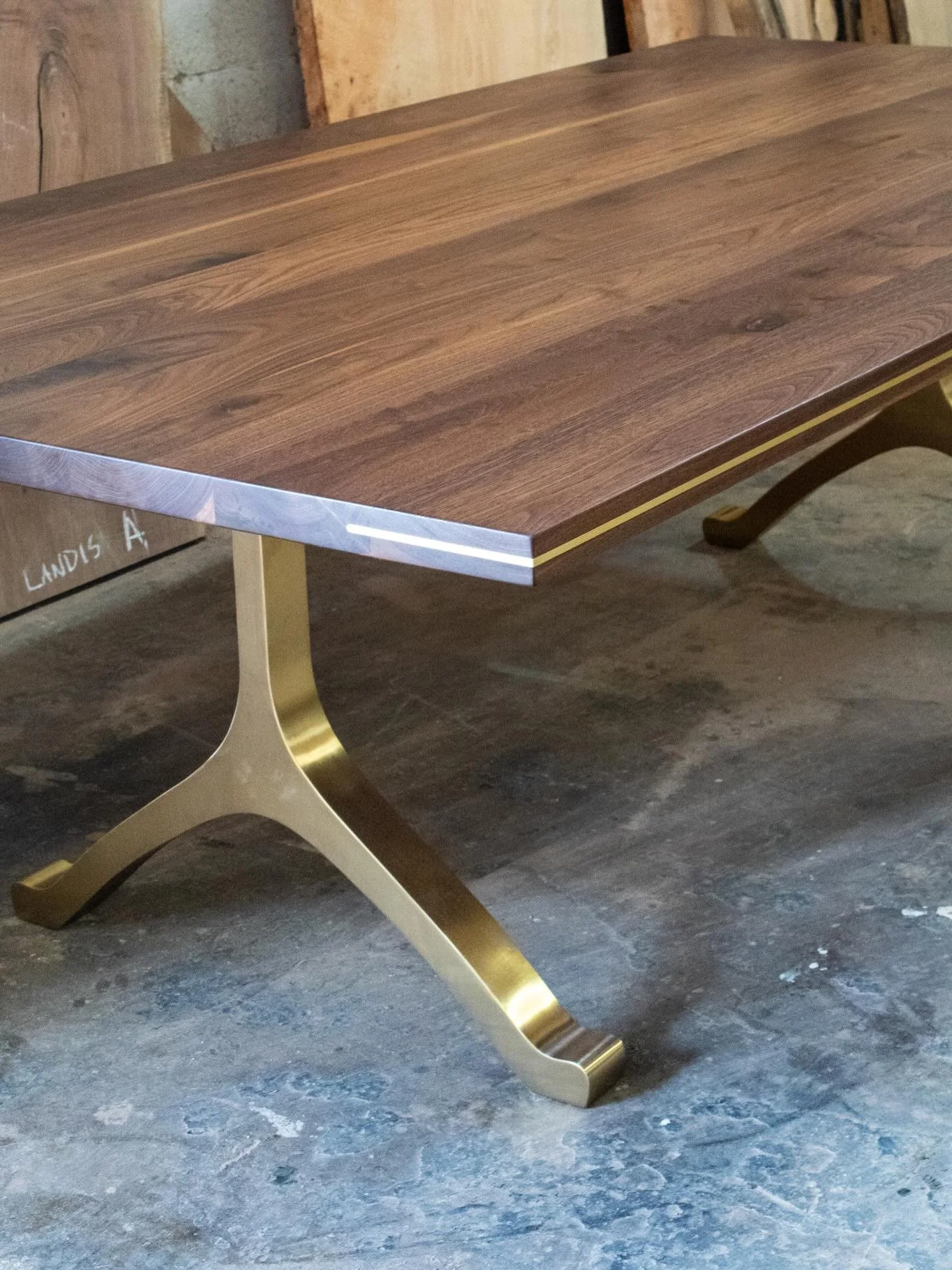 Walnut Wishbone table with brass inlay // ✨