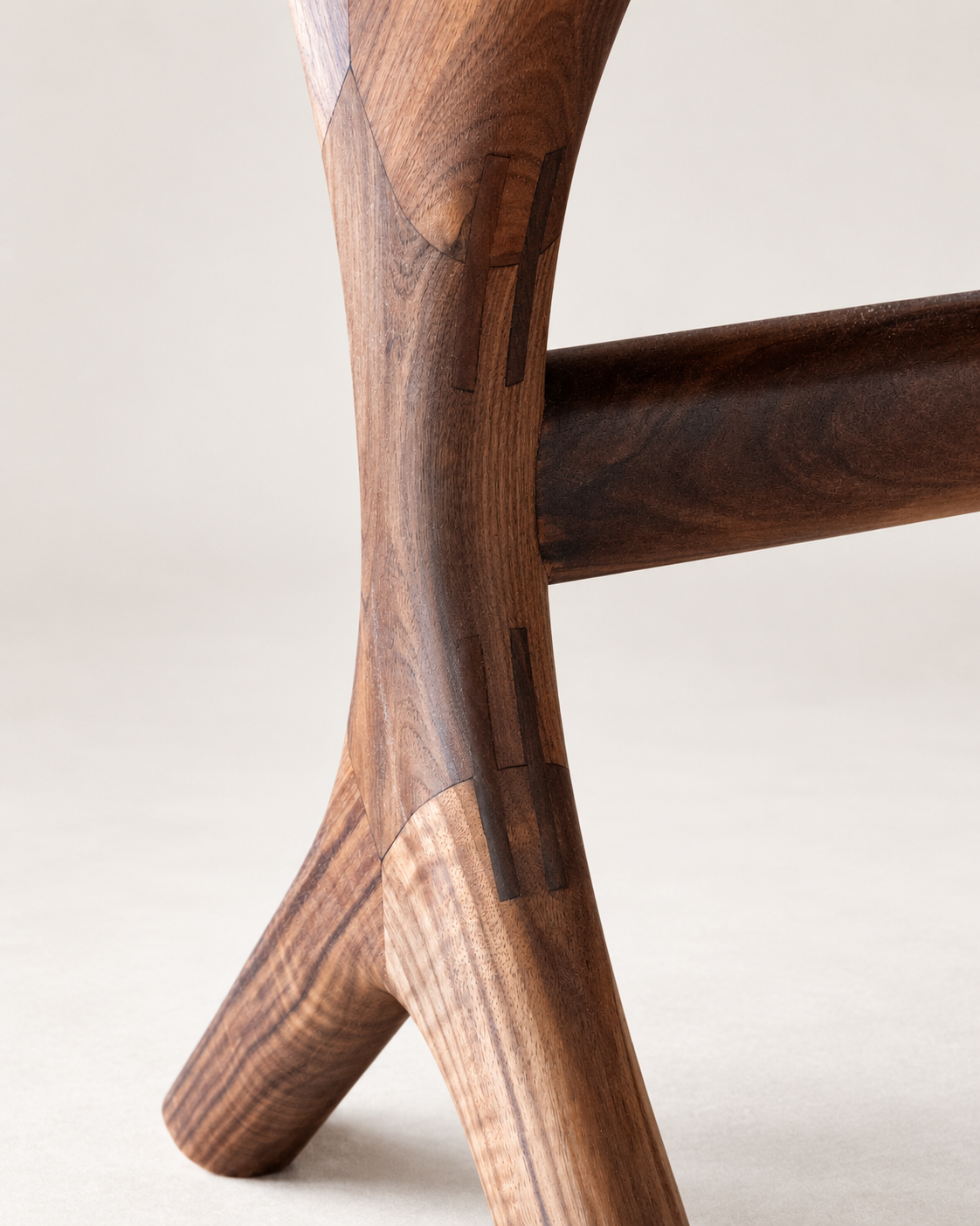 Senda-2-Detail-Leg-05.png
