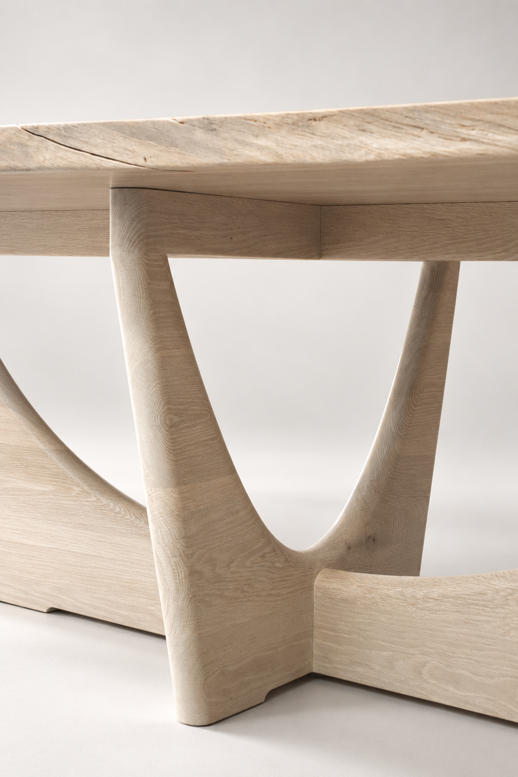 Dorin-Table-Detail-04.png