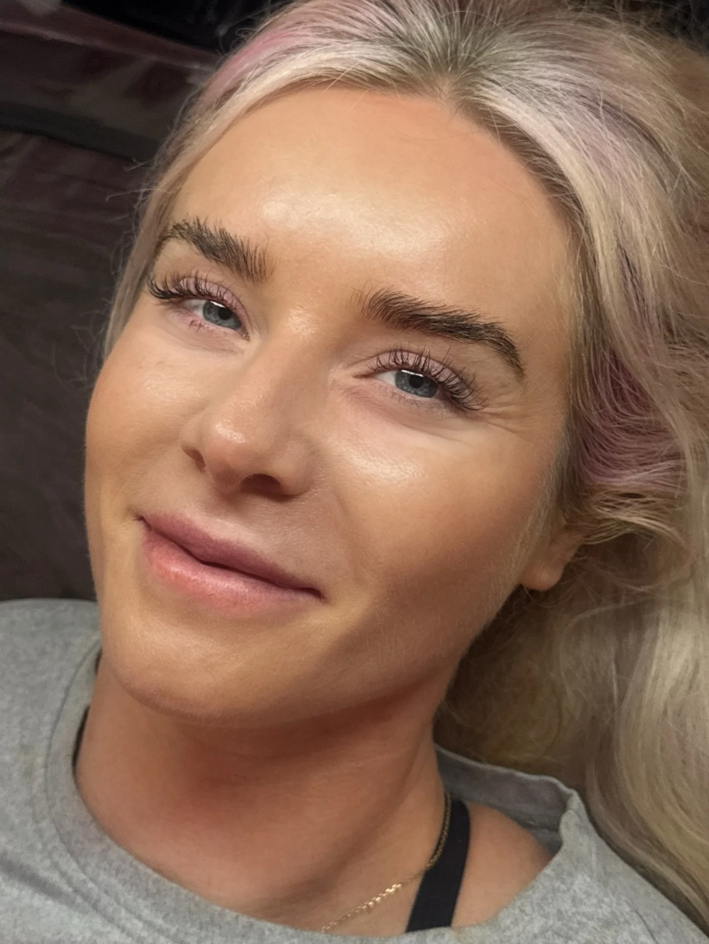 A classic set can do no wrong, It opens up the eye and gives you that natural look with a little hint of extra ✨😍 book your appointment today! 🪩 

#lashes #lashartist #classiclashextensions #lashesofinstagram #lashextensions #estiwerkshop #pflugerv