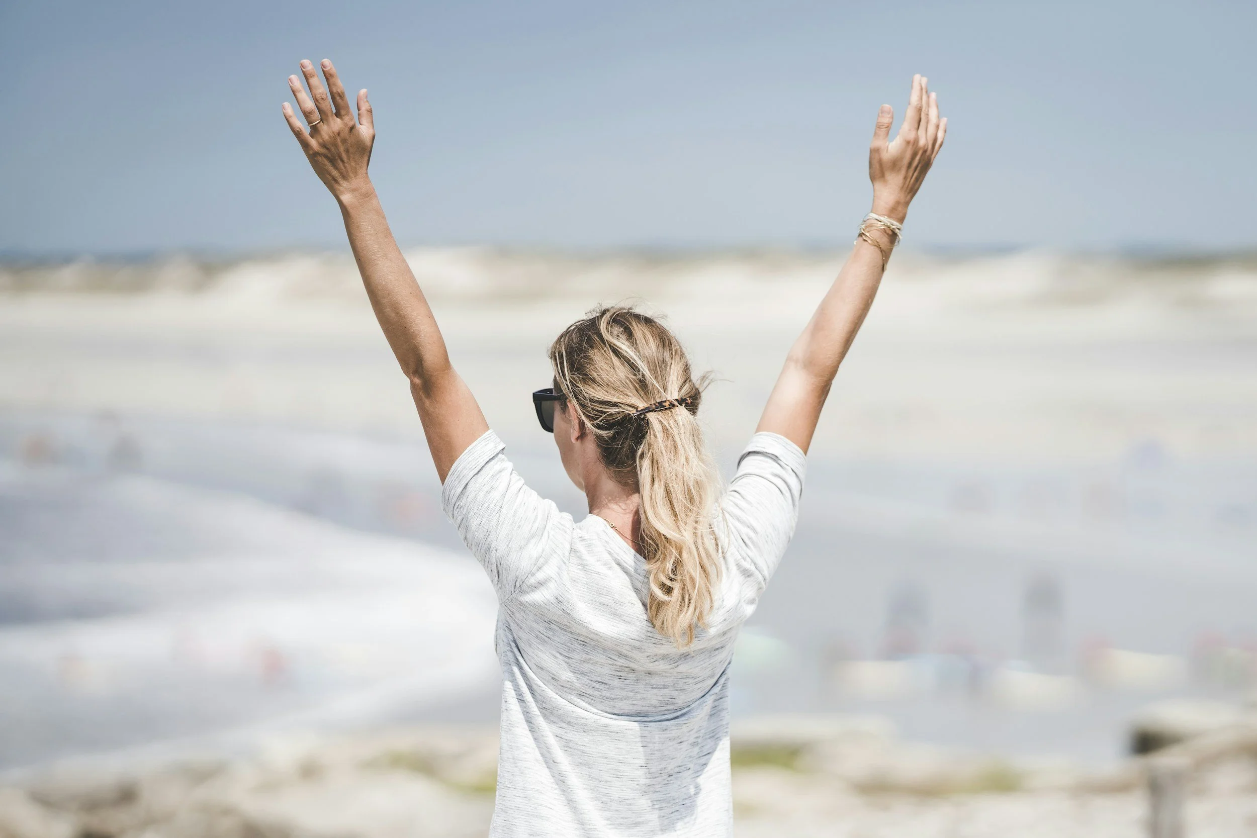 How to Manifest by Receiving Instead of Forcing