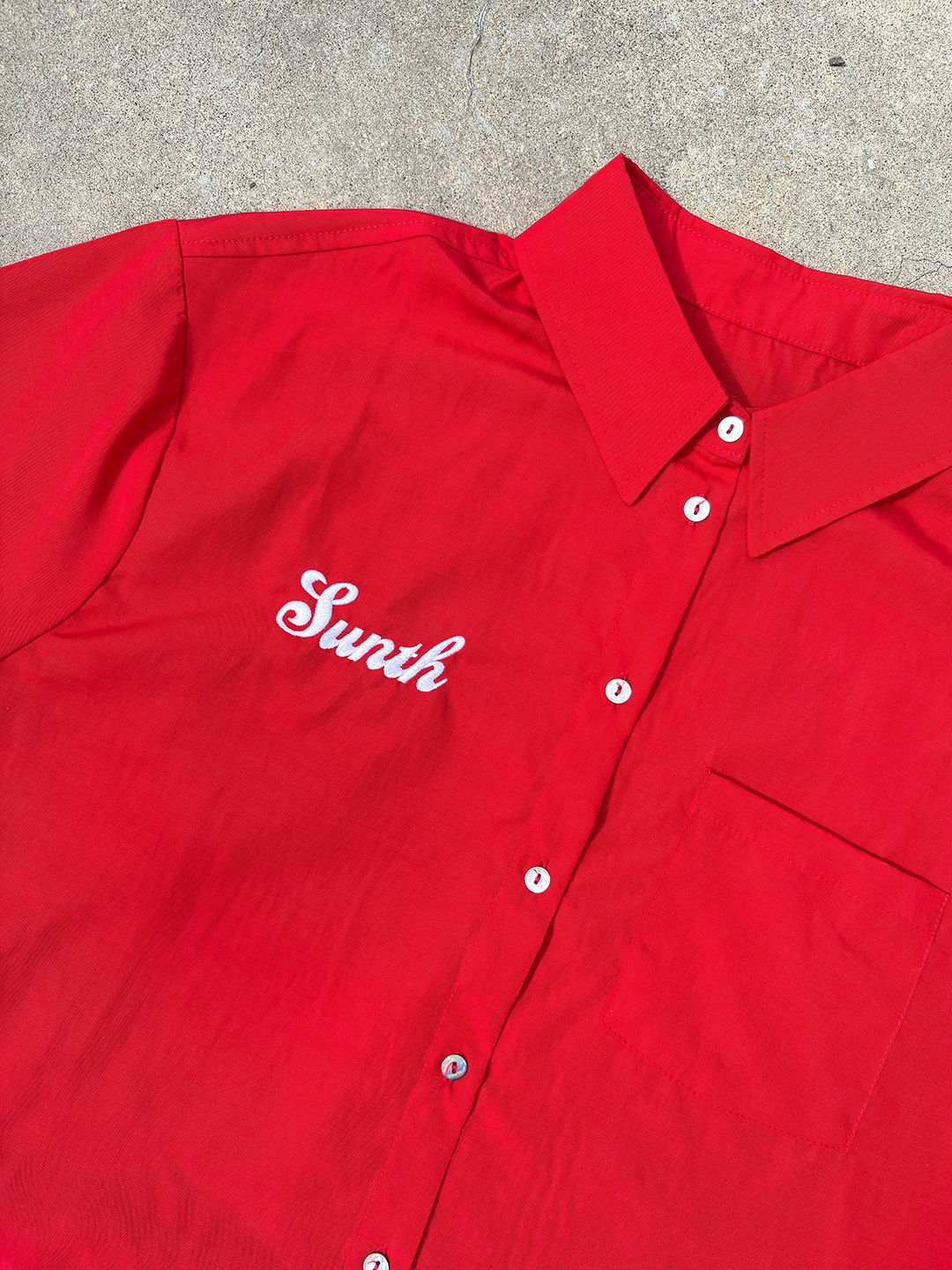 Small_ladies_button_CloseRed.png