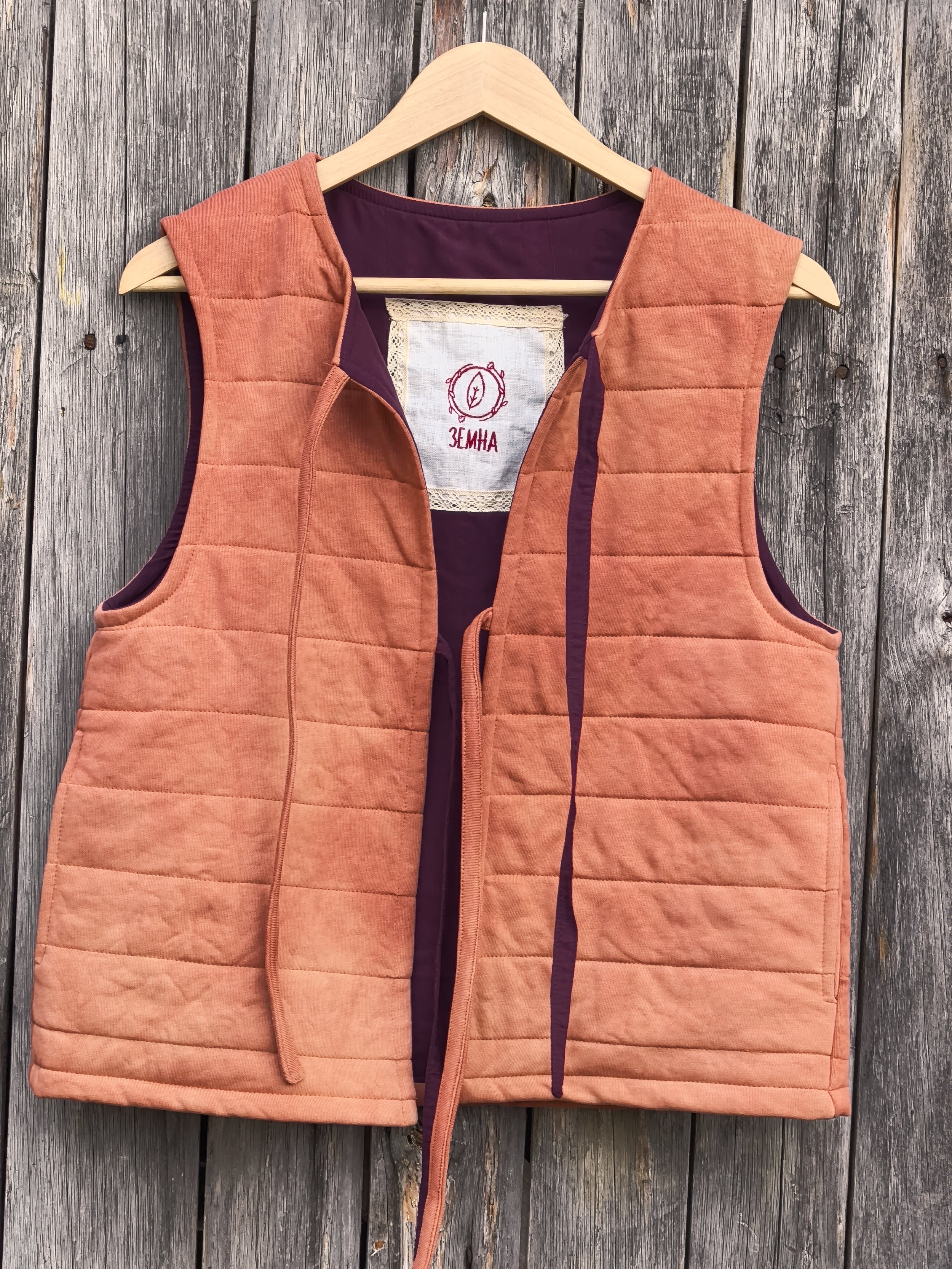 NATURAL DYED VEST WITH MADDER ROOT/WITH TWO SIDES/ECO PRINT/Естествено обагрен елек с корен от брош с две лица/Еко Принт S/M