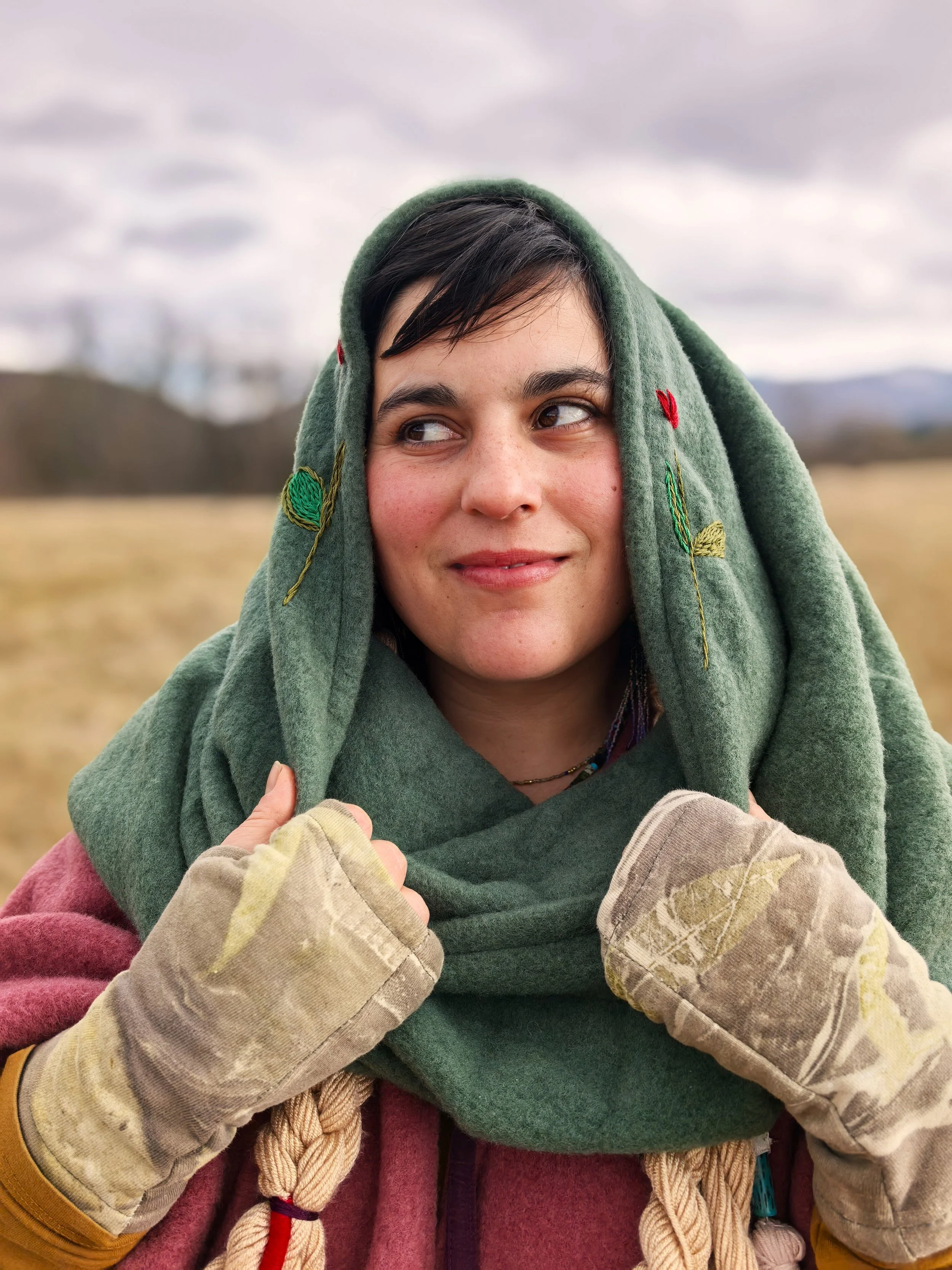 Wool hood with hand embroidery "Zemna"/ "Земна" качулка от вълна с ръчна бродерия ПРОДАДЕНА/SOLD OUT