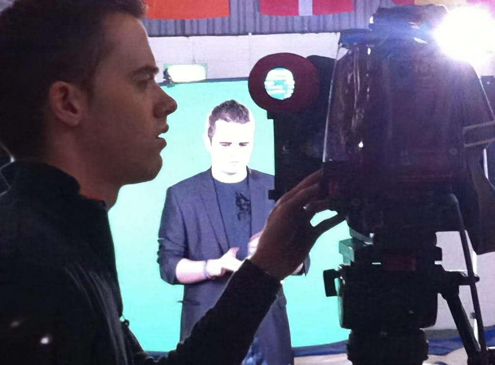 David Peace filming magic for YouTube