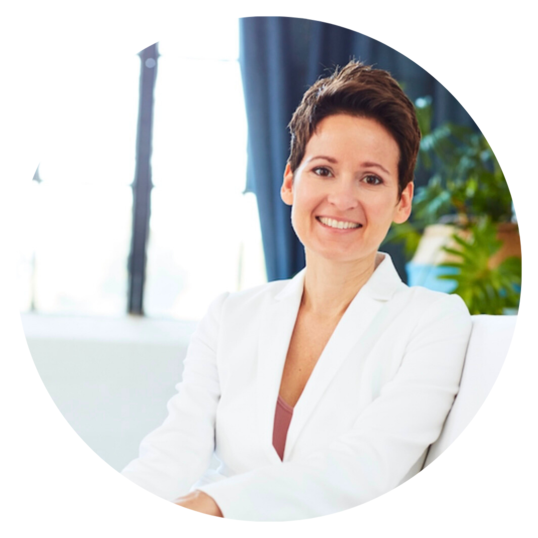 The Hidden Links Between Pelvic Floor Dysfunction, Hip Pain & Endometriosis