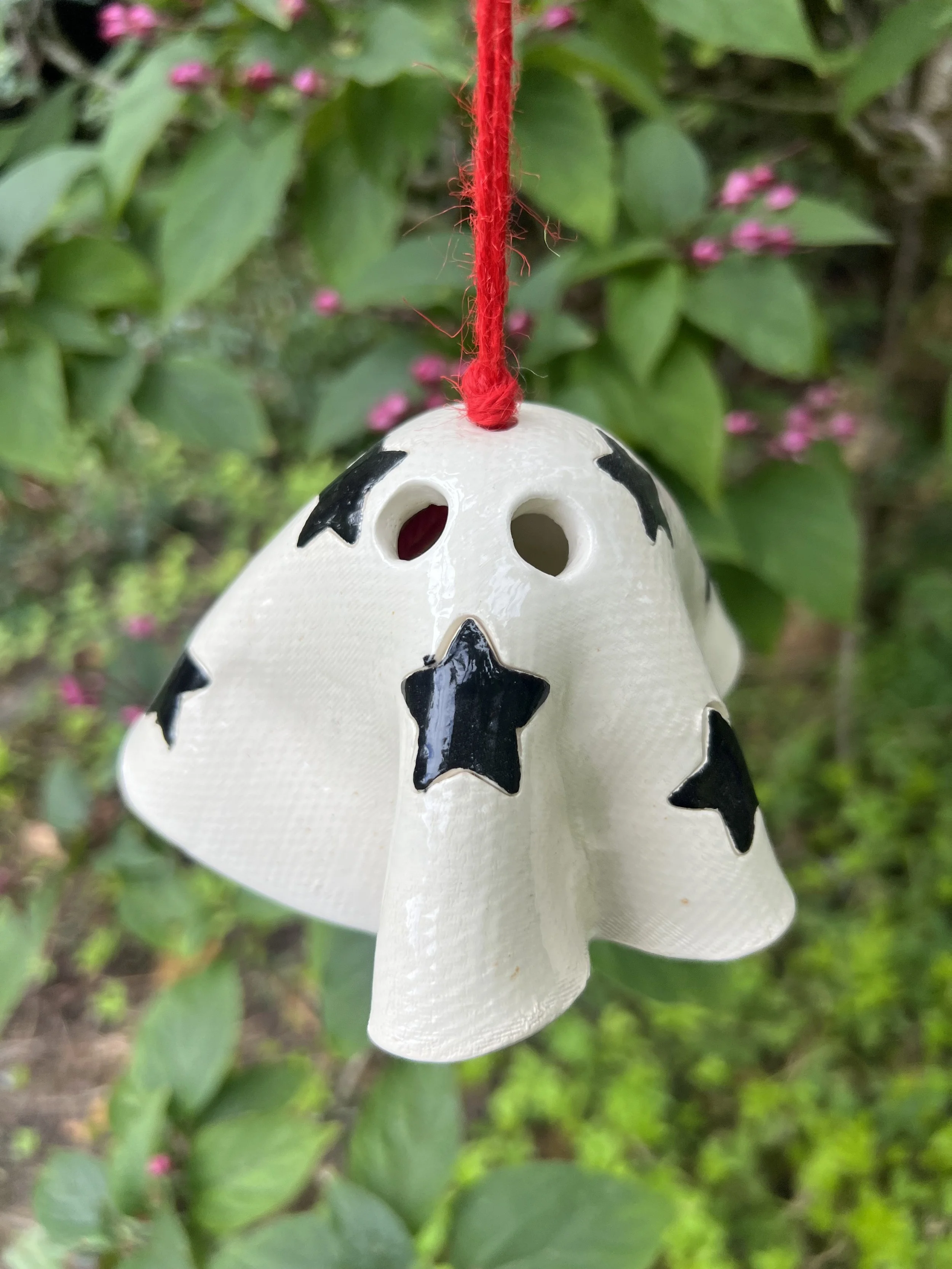 Medium Hanging Ghost