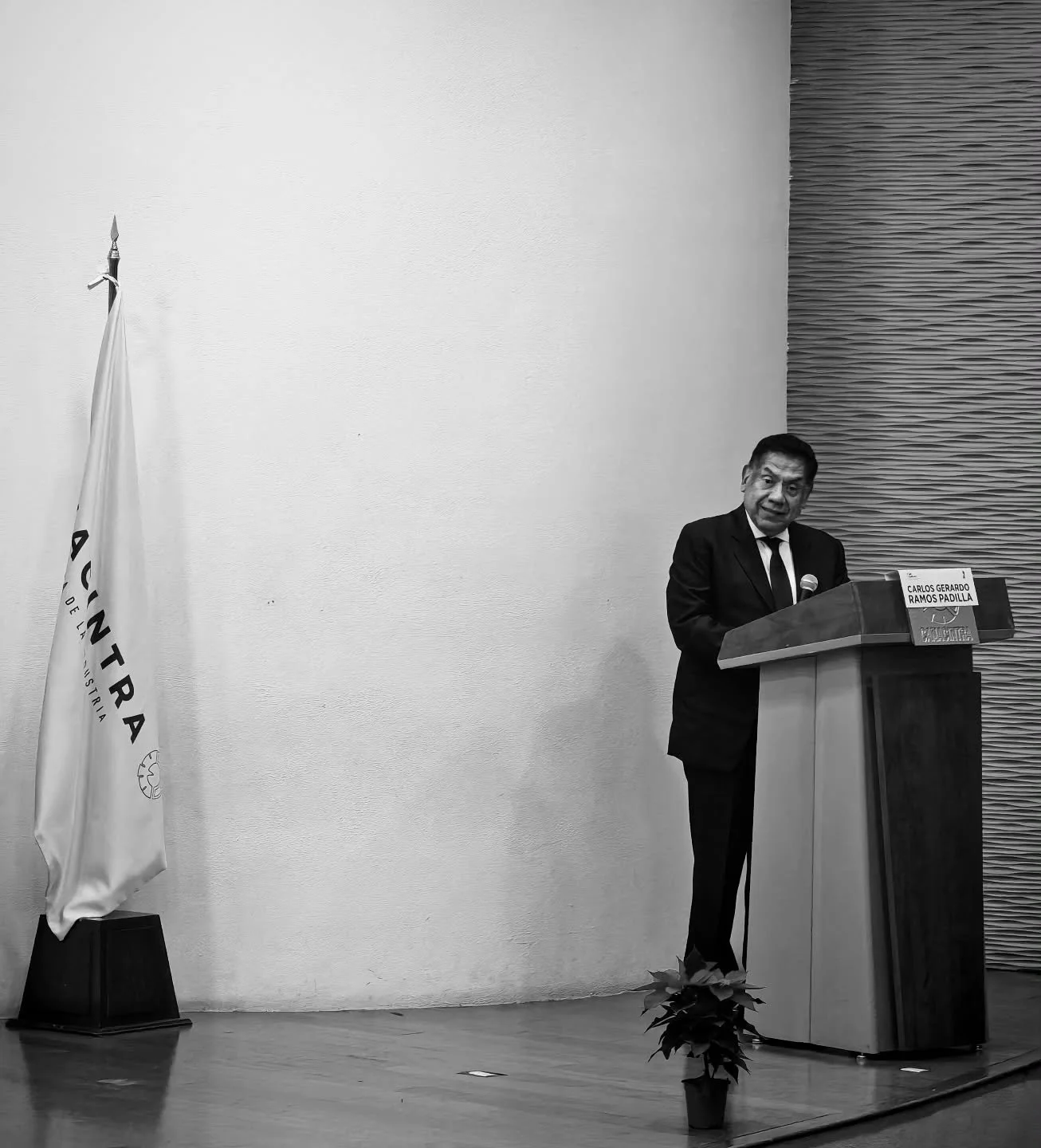 🗳️Reynaldo Reyes, socio de Abogados Arco, abord&oacute; el tema de la representaci&oacute;n electoral en M&eacute;xico durante su conferencia en CANACINTRA, analizando su impacto en la democracia y el sector empresarial. #AbogadosArco #CANACINTRA #D