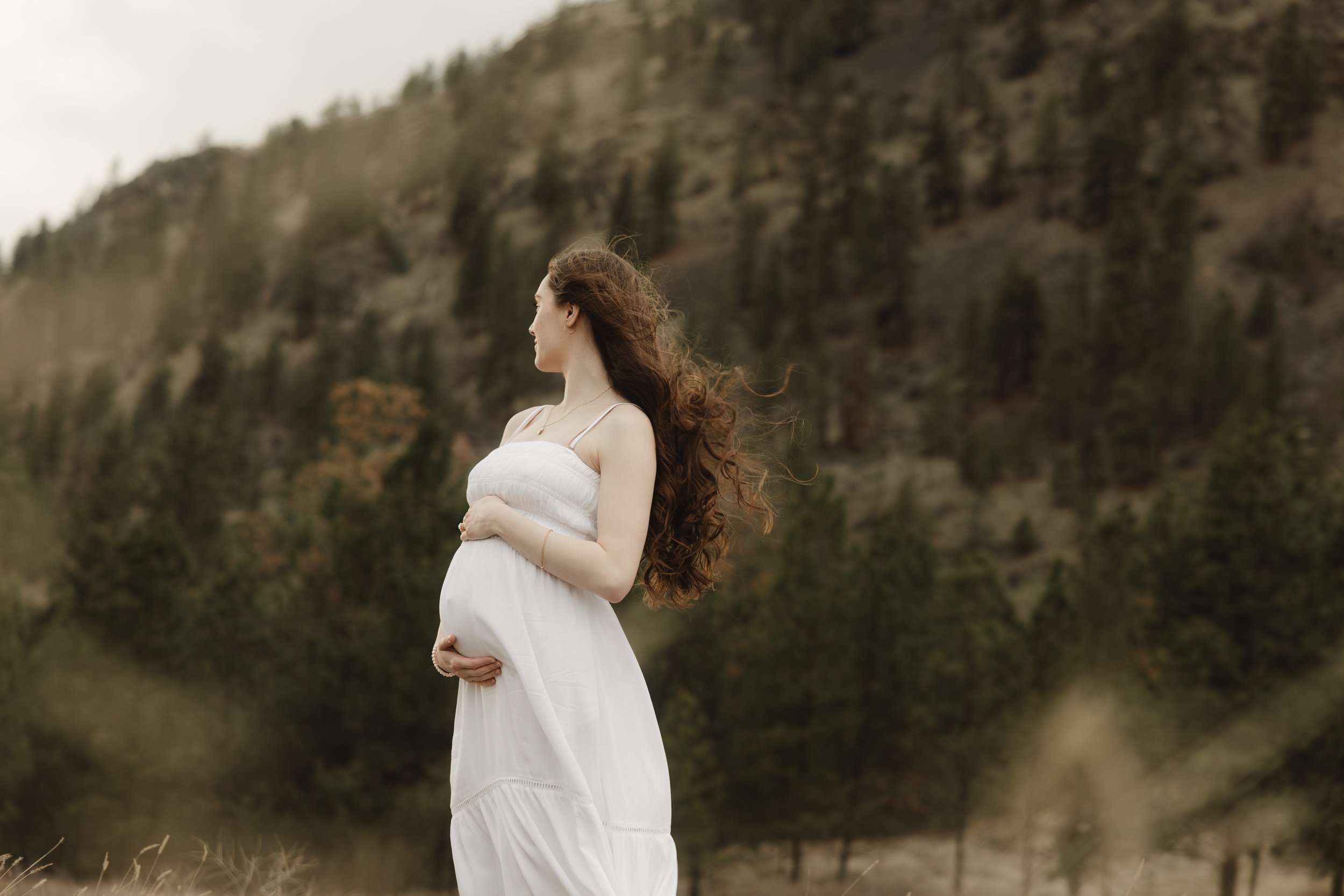 Skylar&Braeden.Maternity-47.jpg