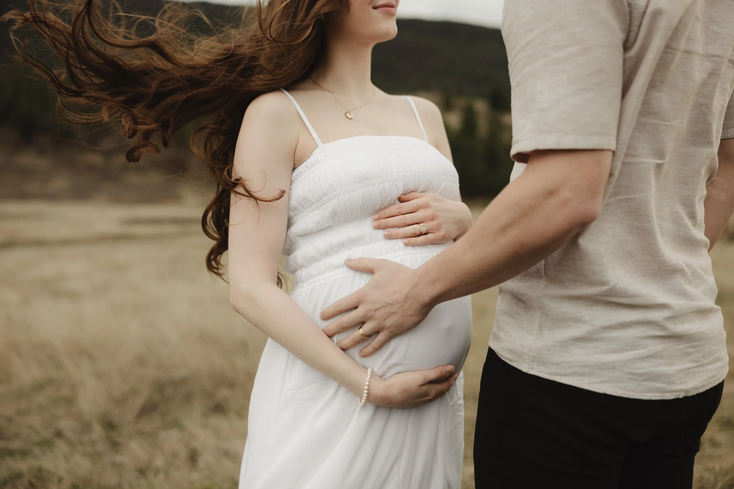 Skylar&Braeden.Maternity-24.jpg