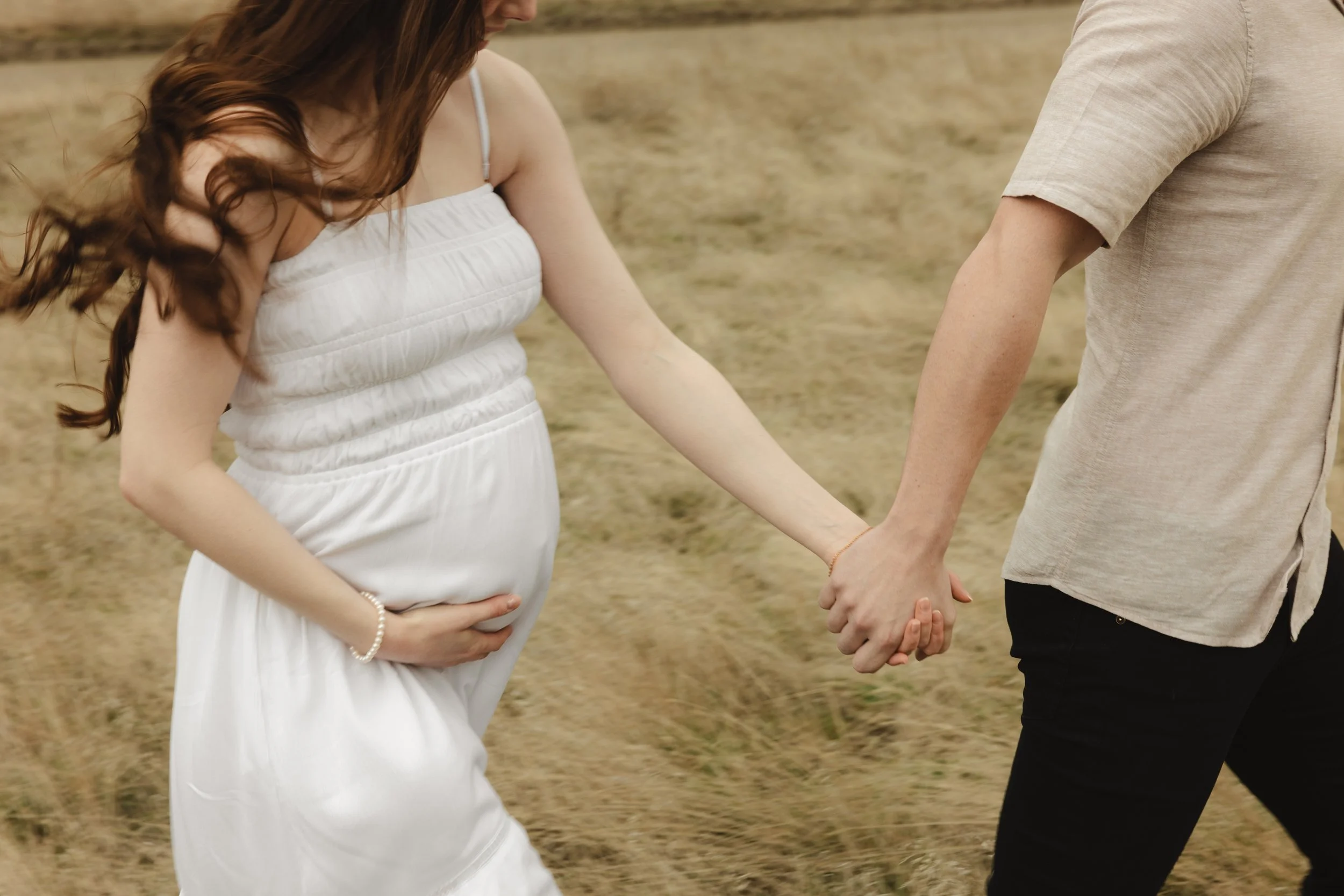 Skylar&Braeden.Maternity-8.jpg