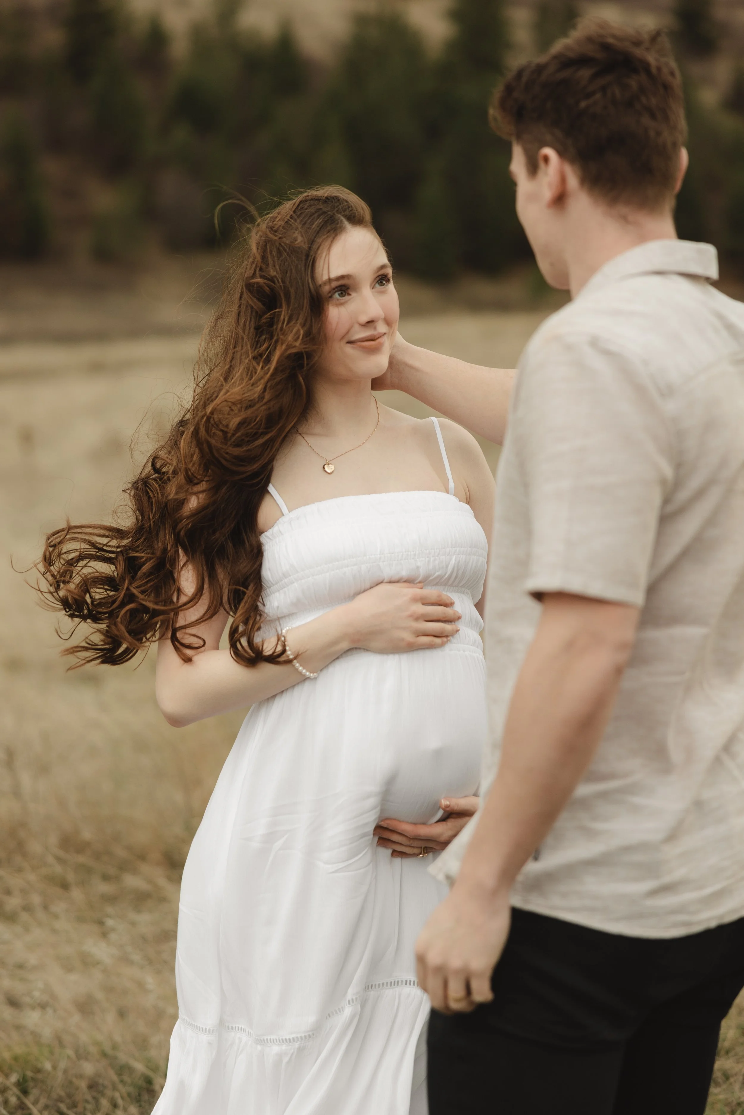 Skylar&Braeden.Maternity-17.jpg