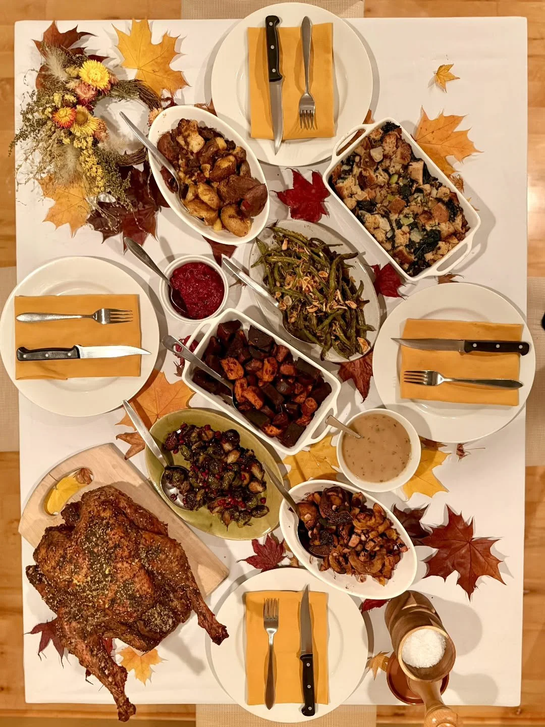 Thanksgiving Ordering is LIVE!!!
Wr are making verything but the turkey and dessert; packaged and ready to re-heat.  Pick up at 5 different locations between 11/20 and 11/26.
Click on link in bio for more details.
#smallbatch #authentic #eatocal
