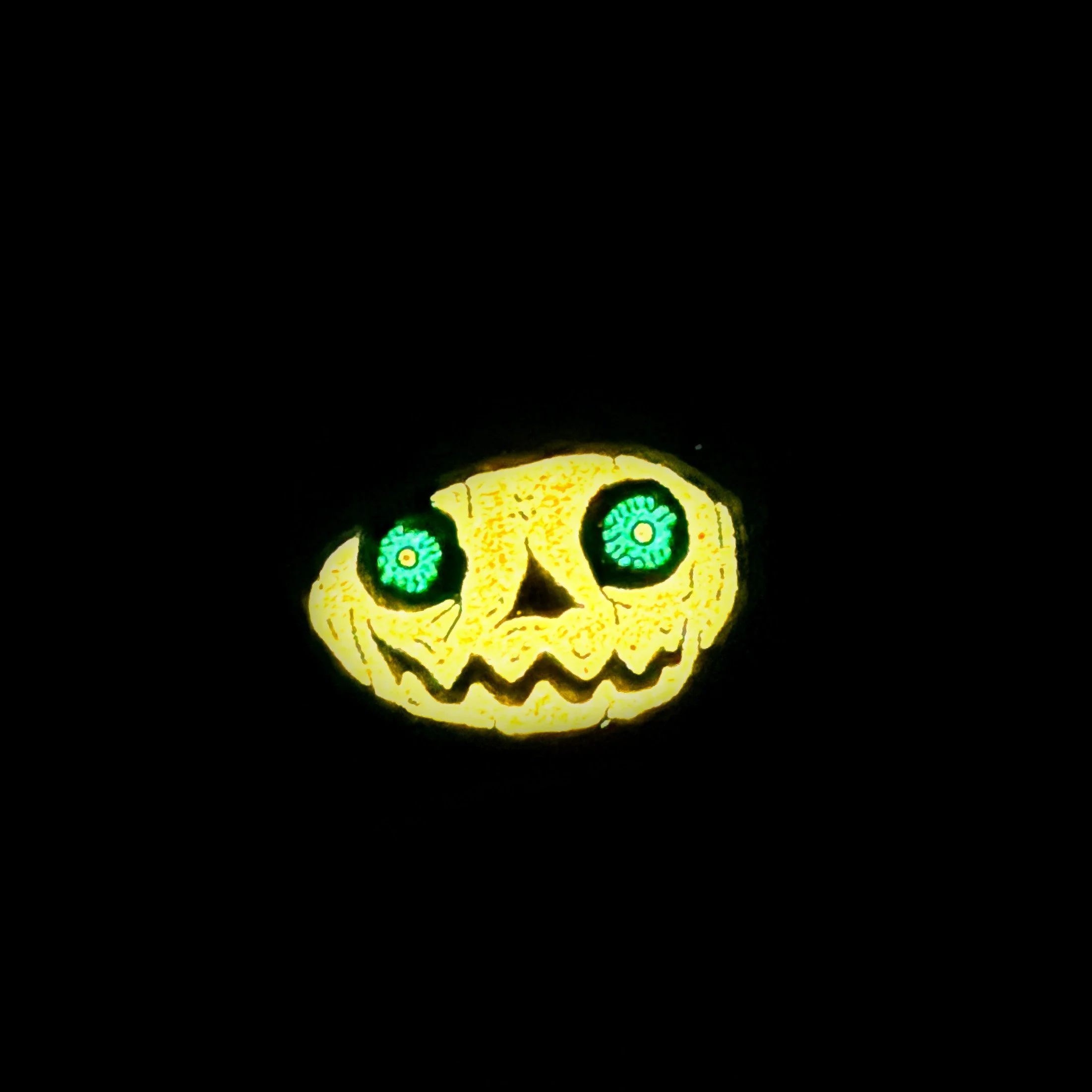 WG-Pin-Crinkles-GlowIMG_3150.jpg